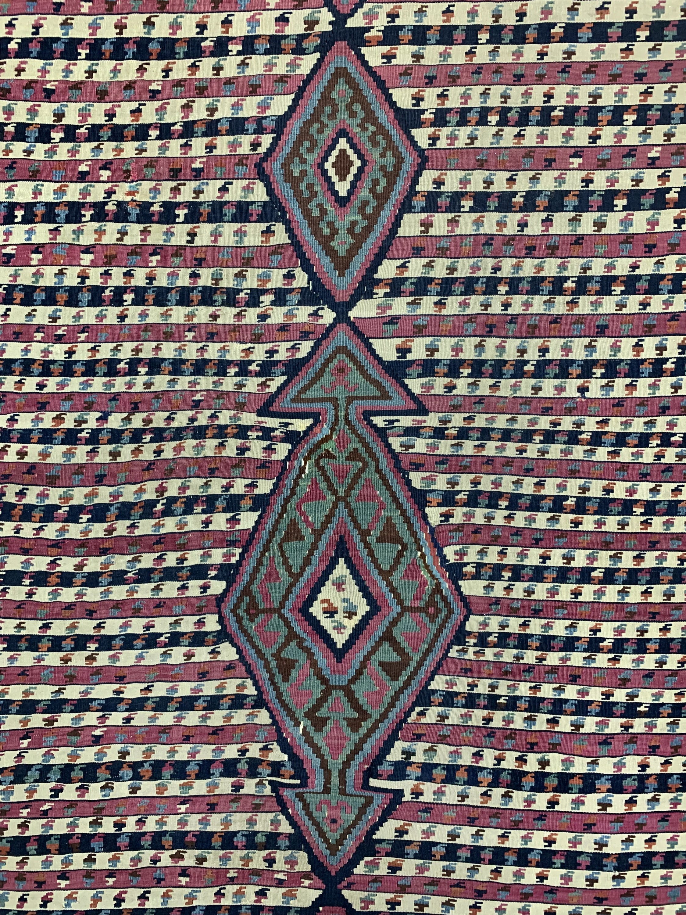 Detail c: Antiker Bidjar Kelim, Persien, 19.Jhd, Wolle auf Wolle, ca. 470 x 162 cm, EHZ: 2, (Restaurierungen)