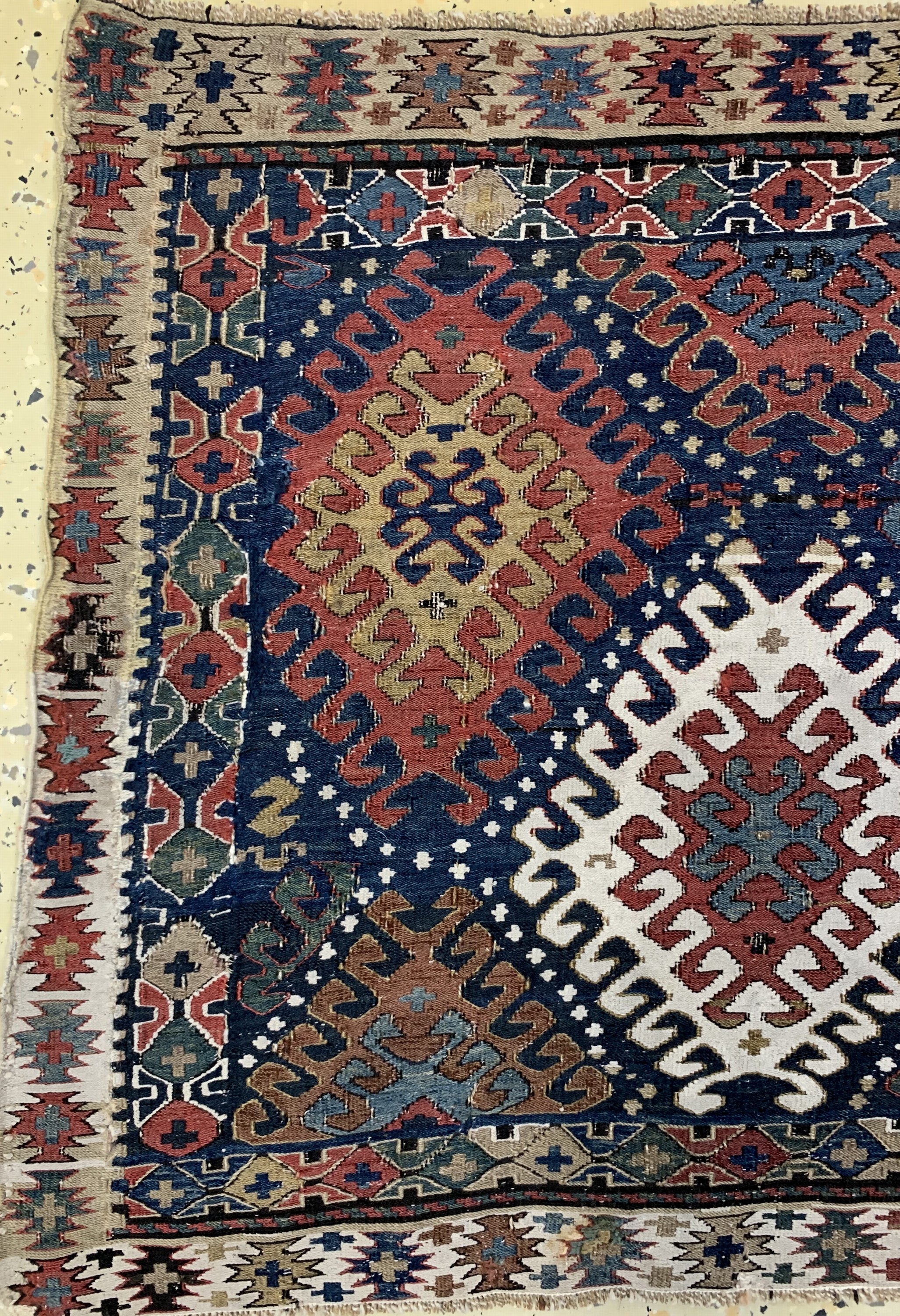 Detail b: Shahsawan Mafraschtail antik, Persien, 19.Jhd, Wolle auf Wolle, ca. 100 x 60 cm, EHZ:2, (kleine Restaurierungen)