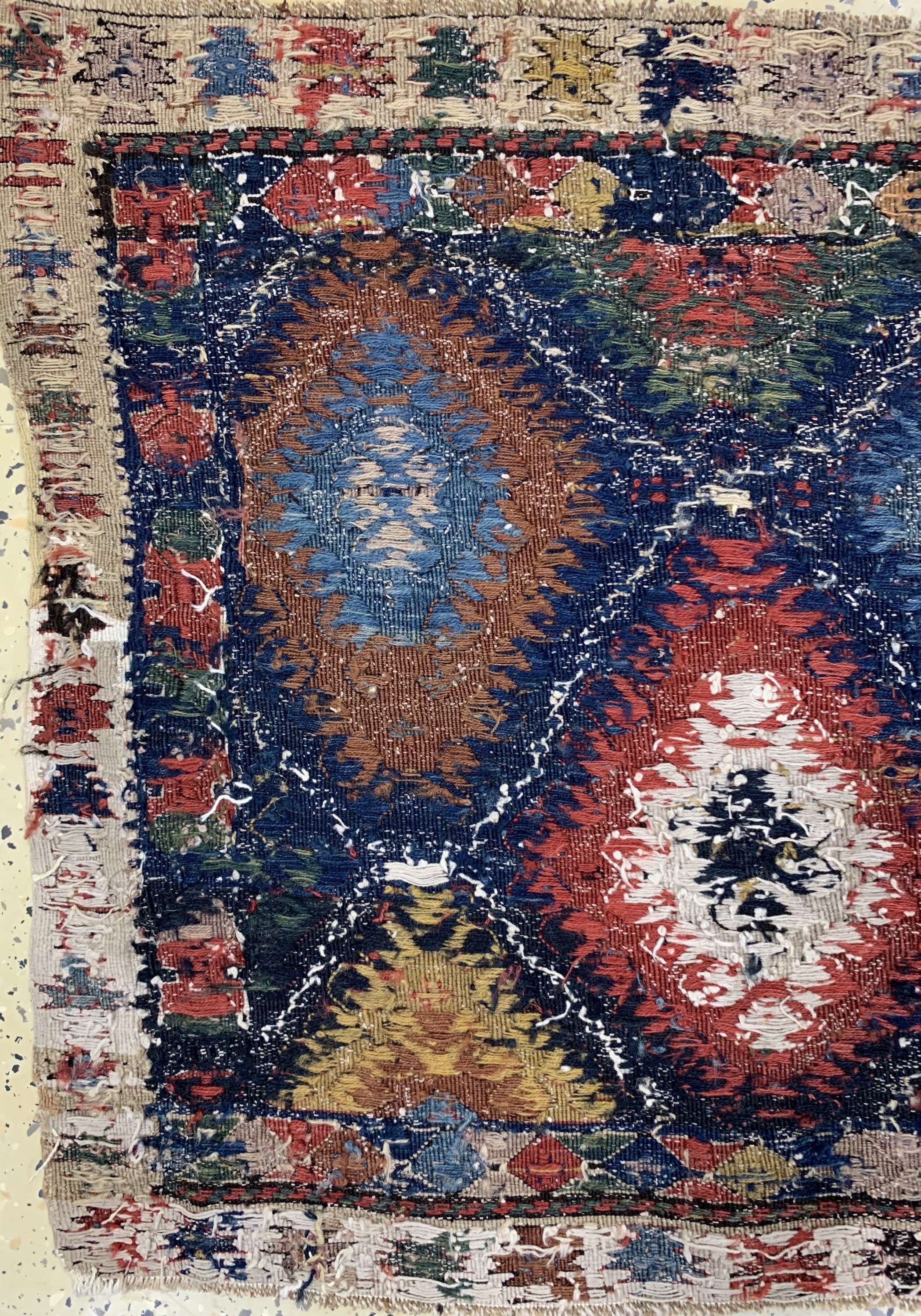 Detail c: Shahsawan Mafraschtail antik, Persien, 19.Jhd, Wolle auf Wolle, ca. 100 x 60 cm, EHZ:2, (kleine Restaurierungen)