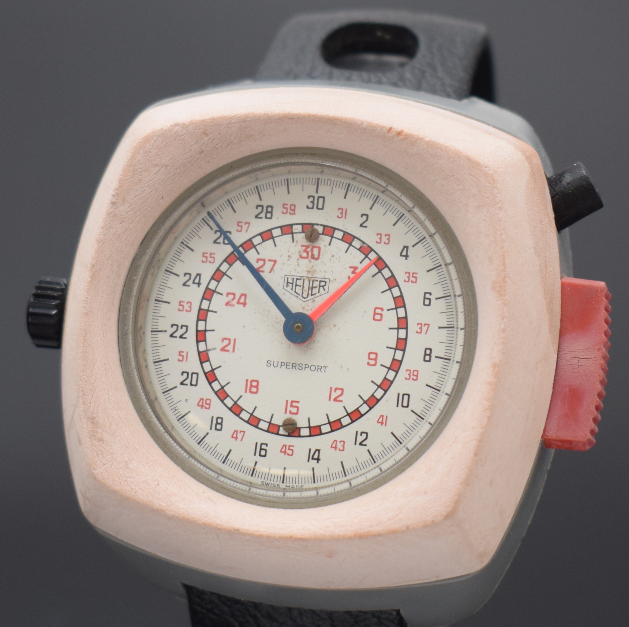 Detail a: HEUER Supersport Armband-Stoppuhr Referenz 775.902, Schweiz 1970er Jahre, Handaufzug, Polymer-Gehäuse, Oberteil altersbed. verblasst, ...