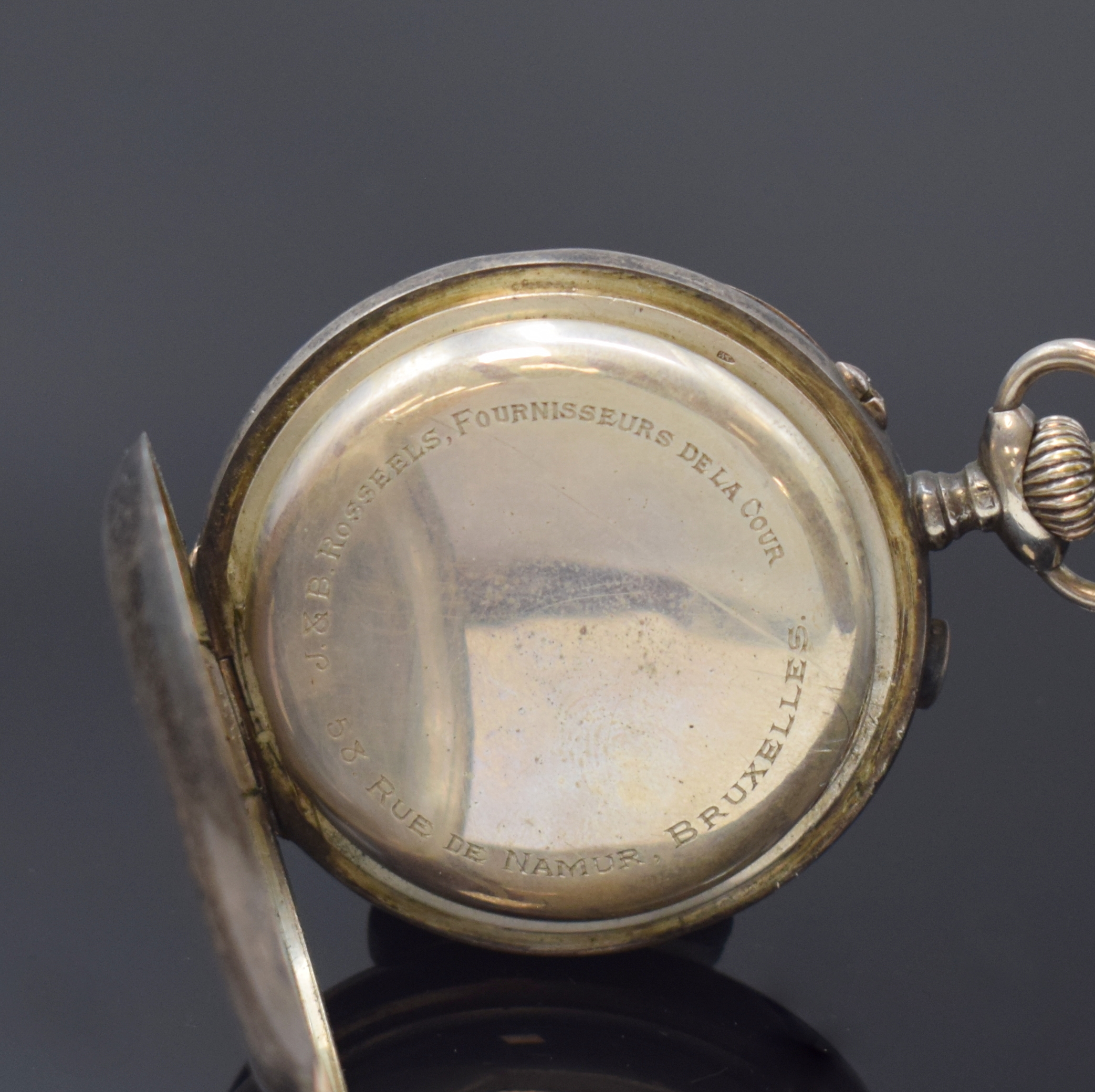 Detail c: J. & B. ROSSEELS offene Silbertaschenuhr mit Chronograph Rattrapante, Schweiz um 1920, 900er Silbergeh. altersbed. pat., Cuv. m. Händlergravur, ...
