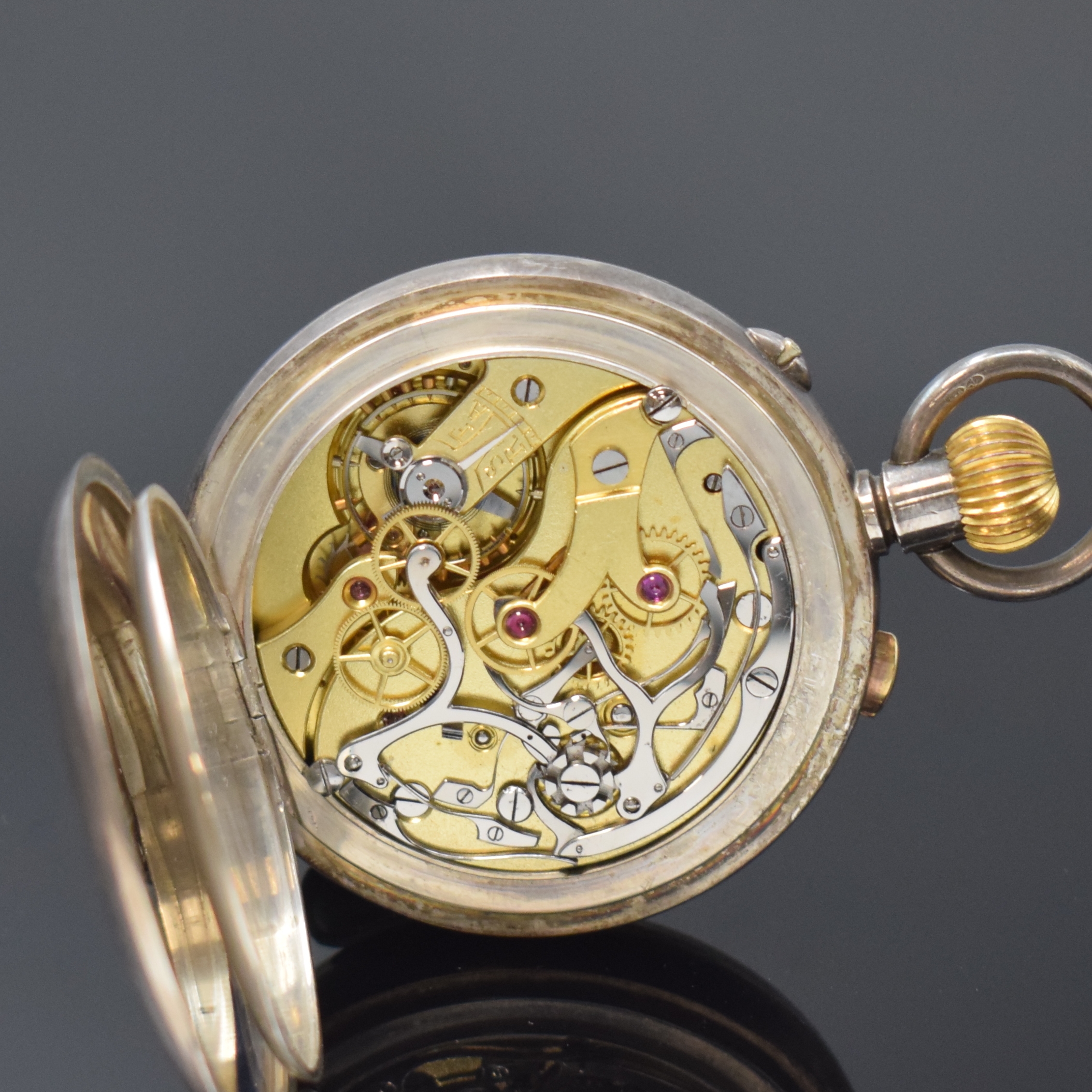 Detail e: Offene Herrentaschenuhr in 925er Silber mit Chronographe Rattrapante, Schweiz/England um 1910, glattes Silbergeh. Cuv. m. Widmungsgravur, 3-teil. ...