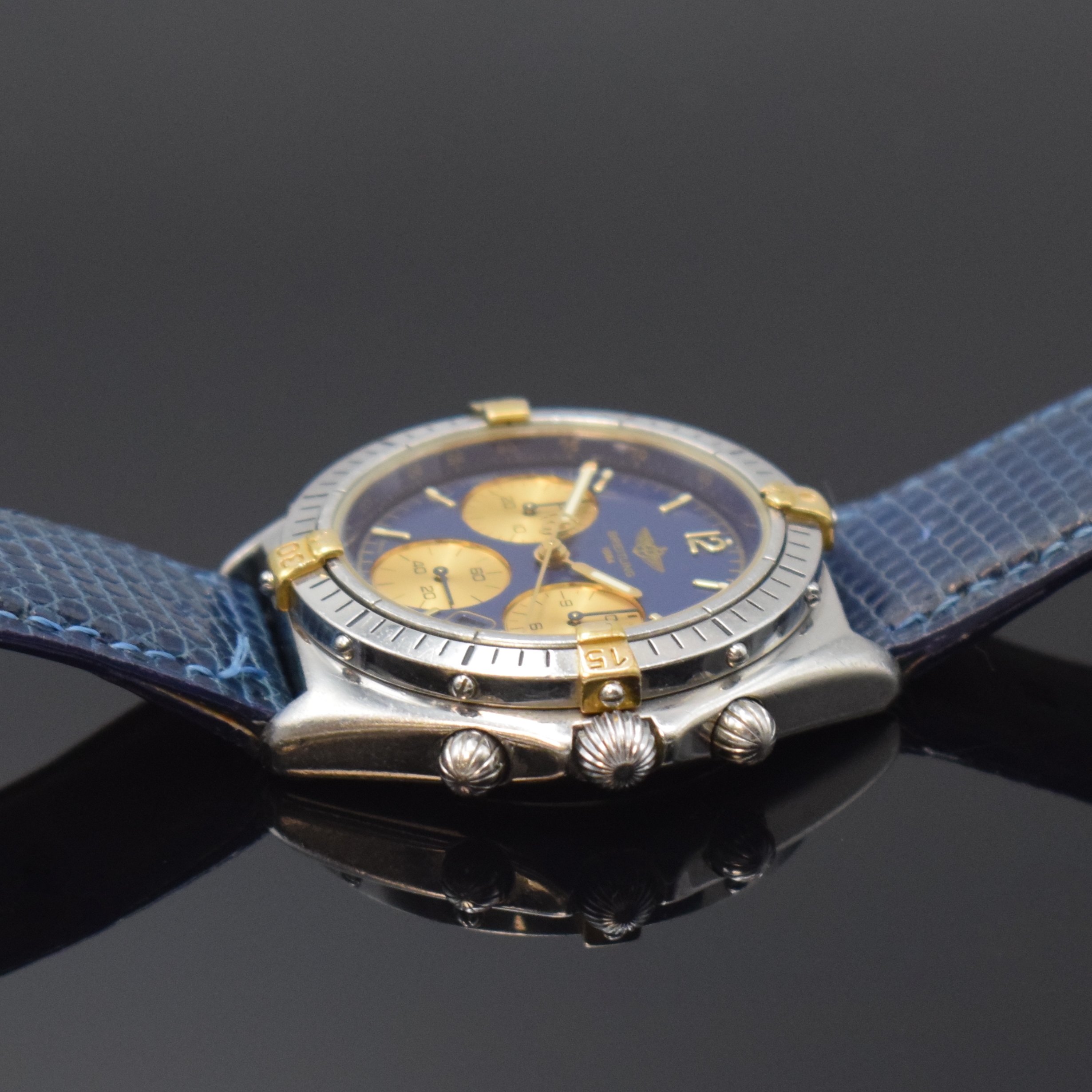 Detail b: BREITLING Sextant Armbandchronograph Referenz B55047, Schweiz um 1995, quarz, Edelstahl/Gold komb., Boden u. Krone verschr., Lünette m. 60er Teilung ...