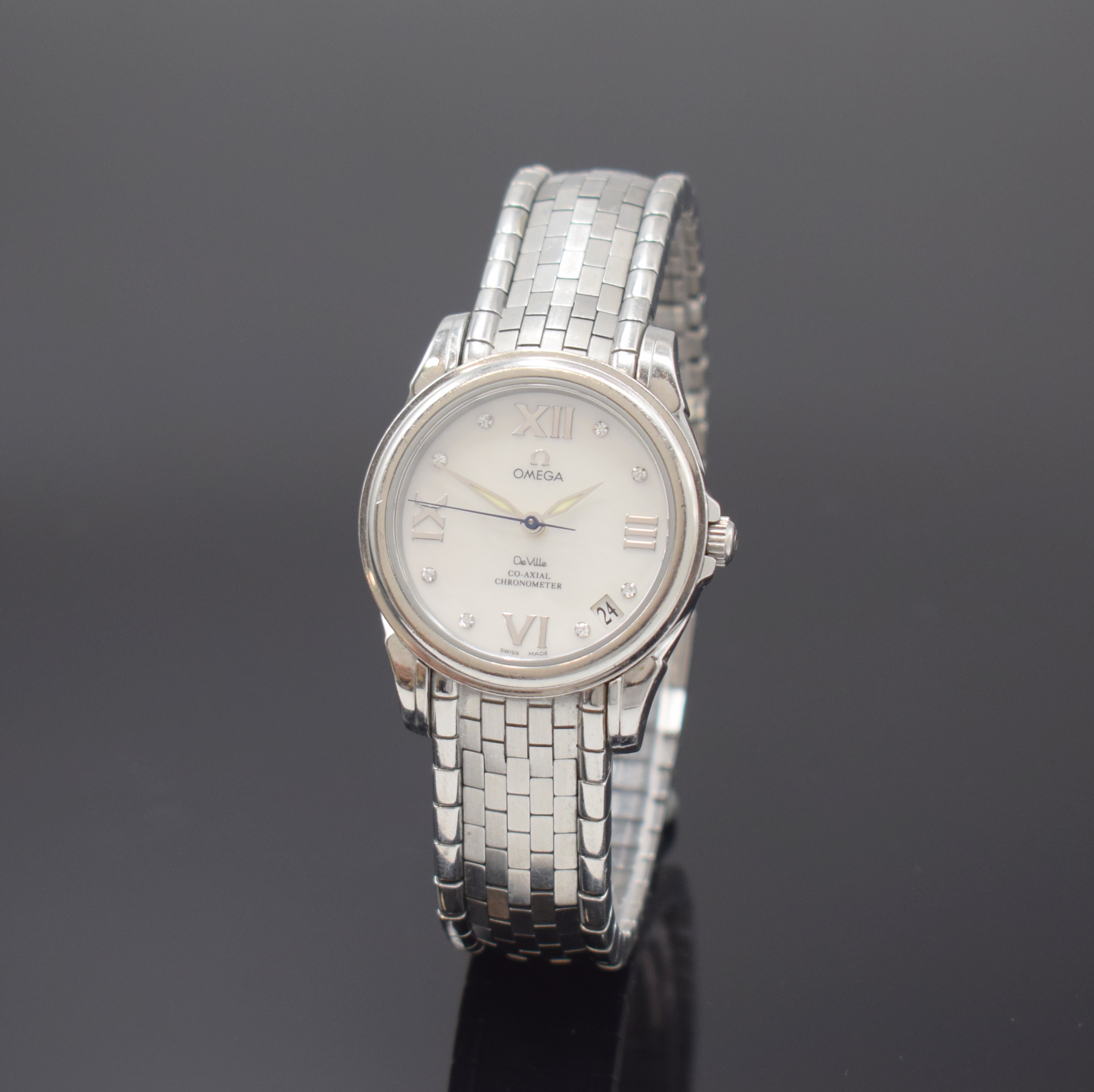 OMEGA Damenarmbanduhr Serie De Ville Co-Axial Chronometer, Schweiz um 2010, Automatik, Edelstahlgeh. inkl. orig. Backstein- Gliederband m. Faltschl., ...