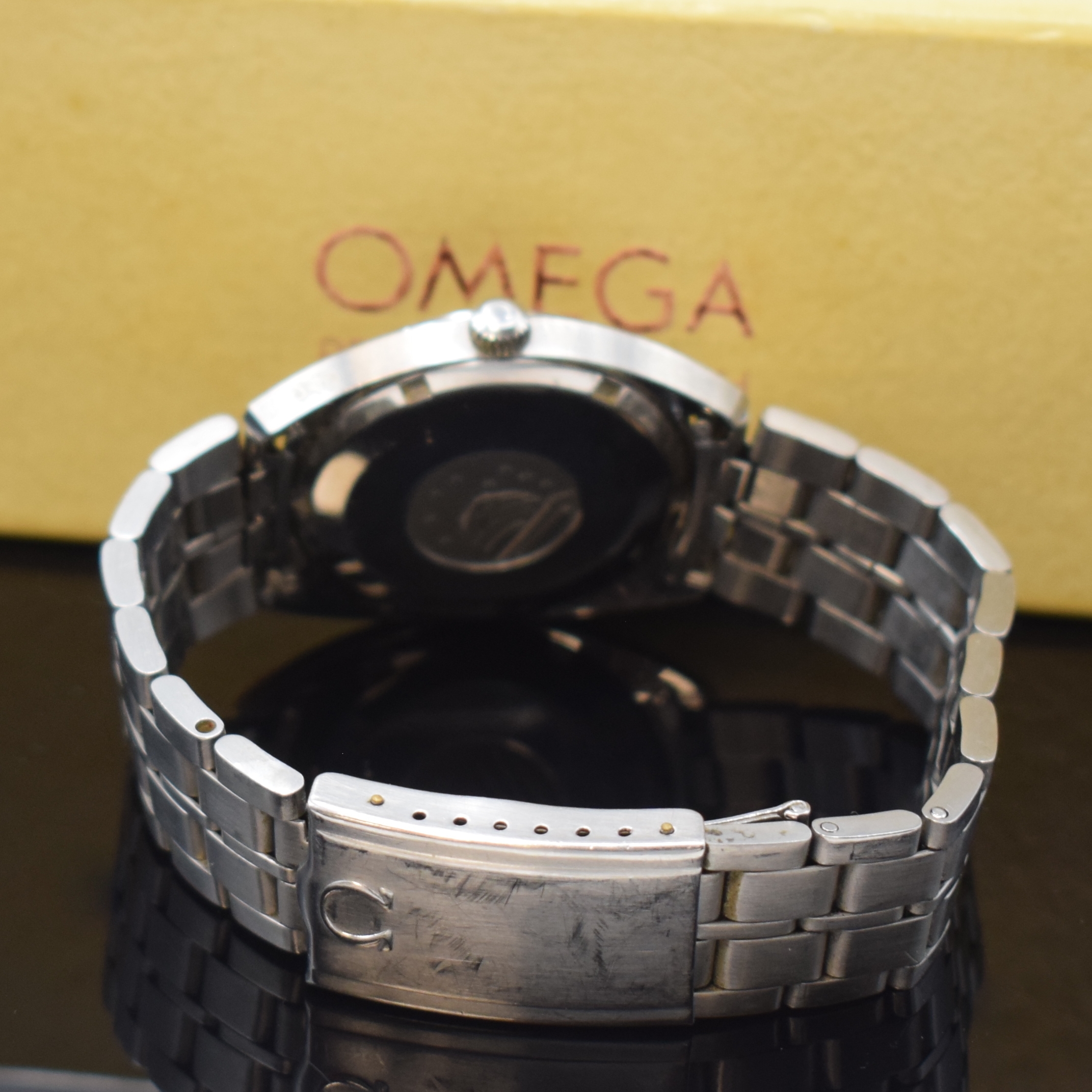 Detail b: OMEGA Constellation Chronometer Armbanduhr in Stahl Referenz 168.017, Schweiz um 1969, Automatik, Boden m. Sternwarte verschr., orig. Gliederband m. ...