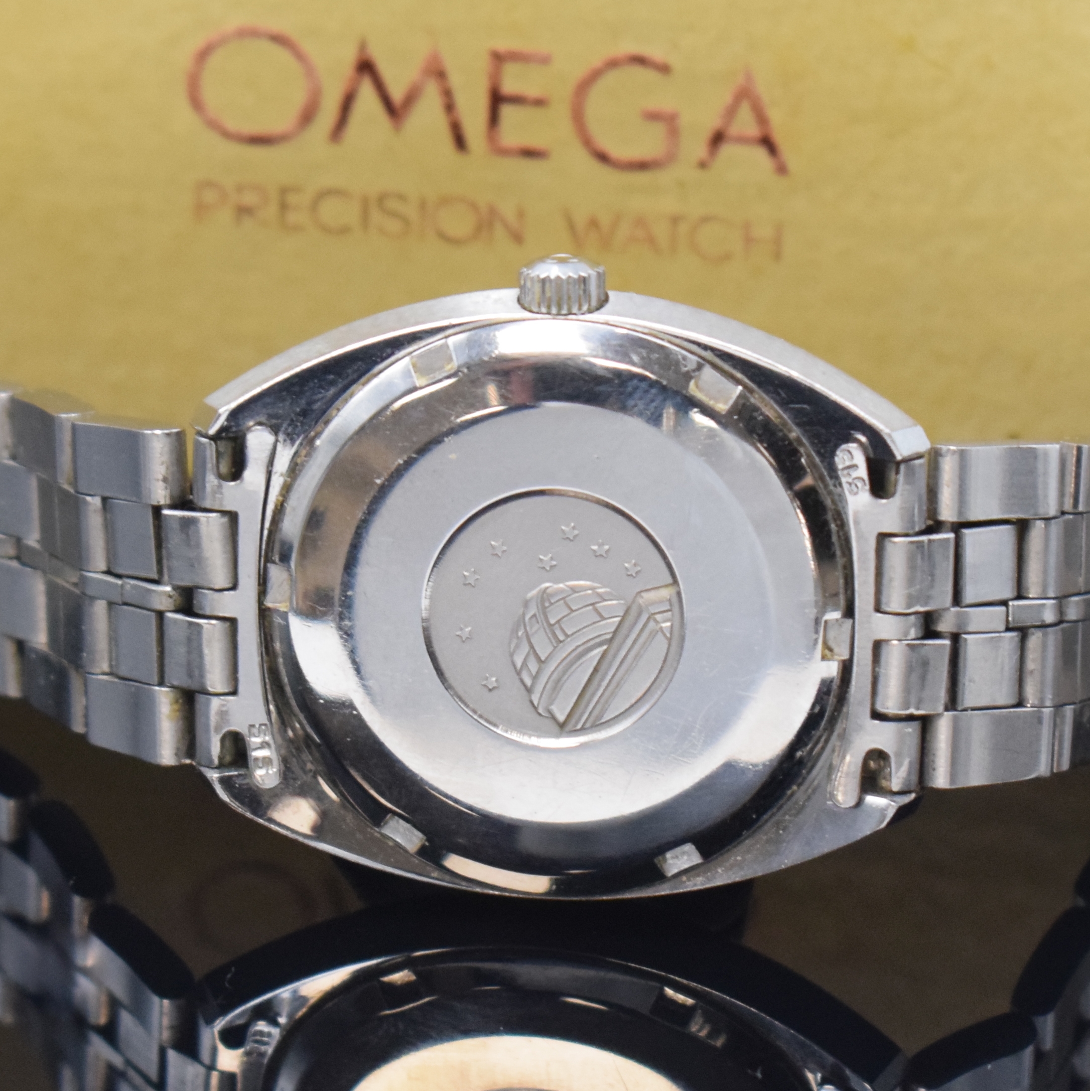 Detail d: OMEGA Constellation Chronometer Armbanduhr in Stahl Referenz 168.017, Schweiz um 1969, Automatik, Boden m. Sternwarte verschr., orig. Gliederband m. ...