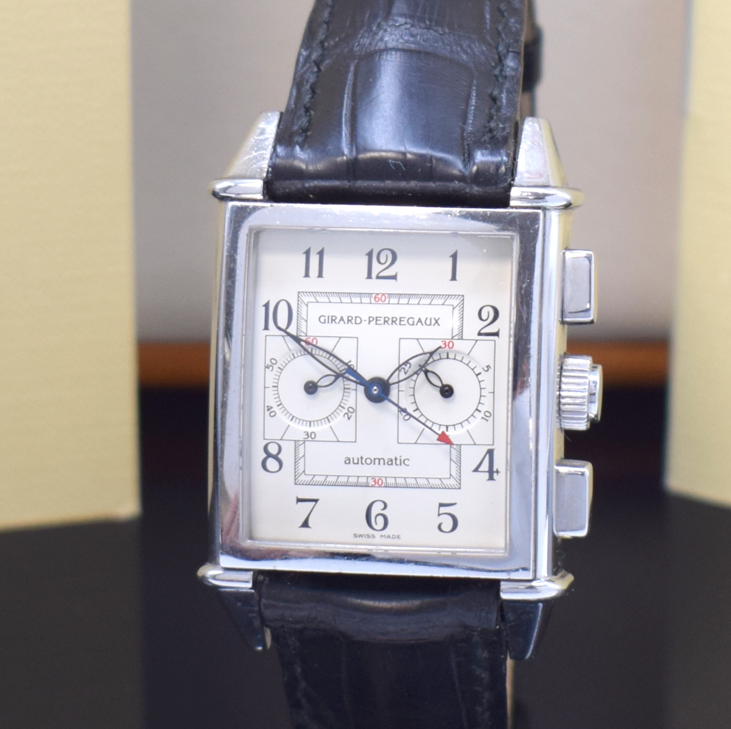 Detail a: GIRARD PERREGAUX limitierter Armbandchronograph Vintage 1945 Referenz 2599, Schweiz um 2002, Automatik, auf 2001 Stück limitiertes Modell in ...