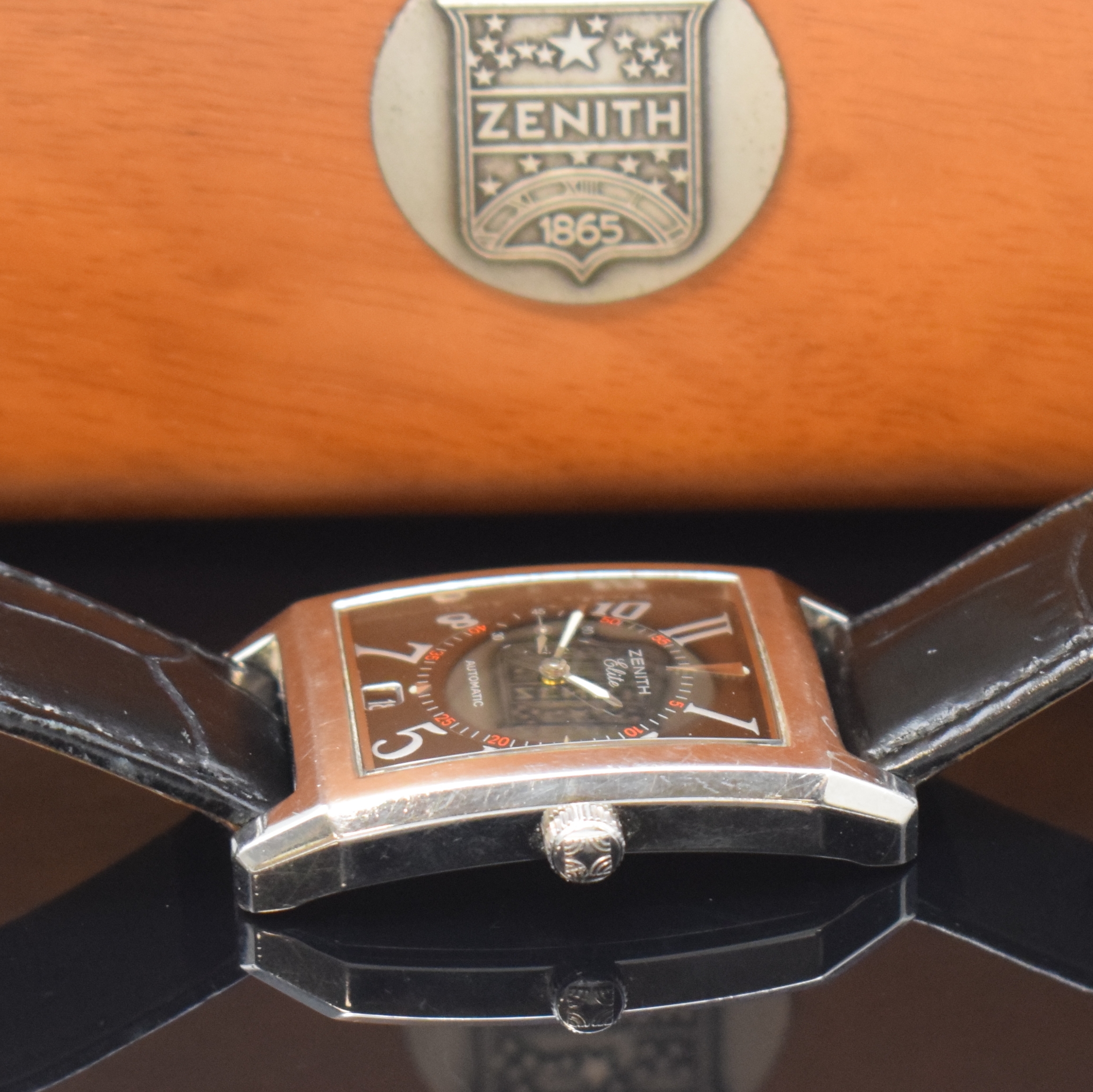 Detail c: ZENITH Elite Port Royal Herrenarmbanduhr, Schweiz um 2000, Automatik, Edelstahlgeh. Boden 4-fach verschr., Saphirglas, schwarzes Kontrastzifferbl. m. ...