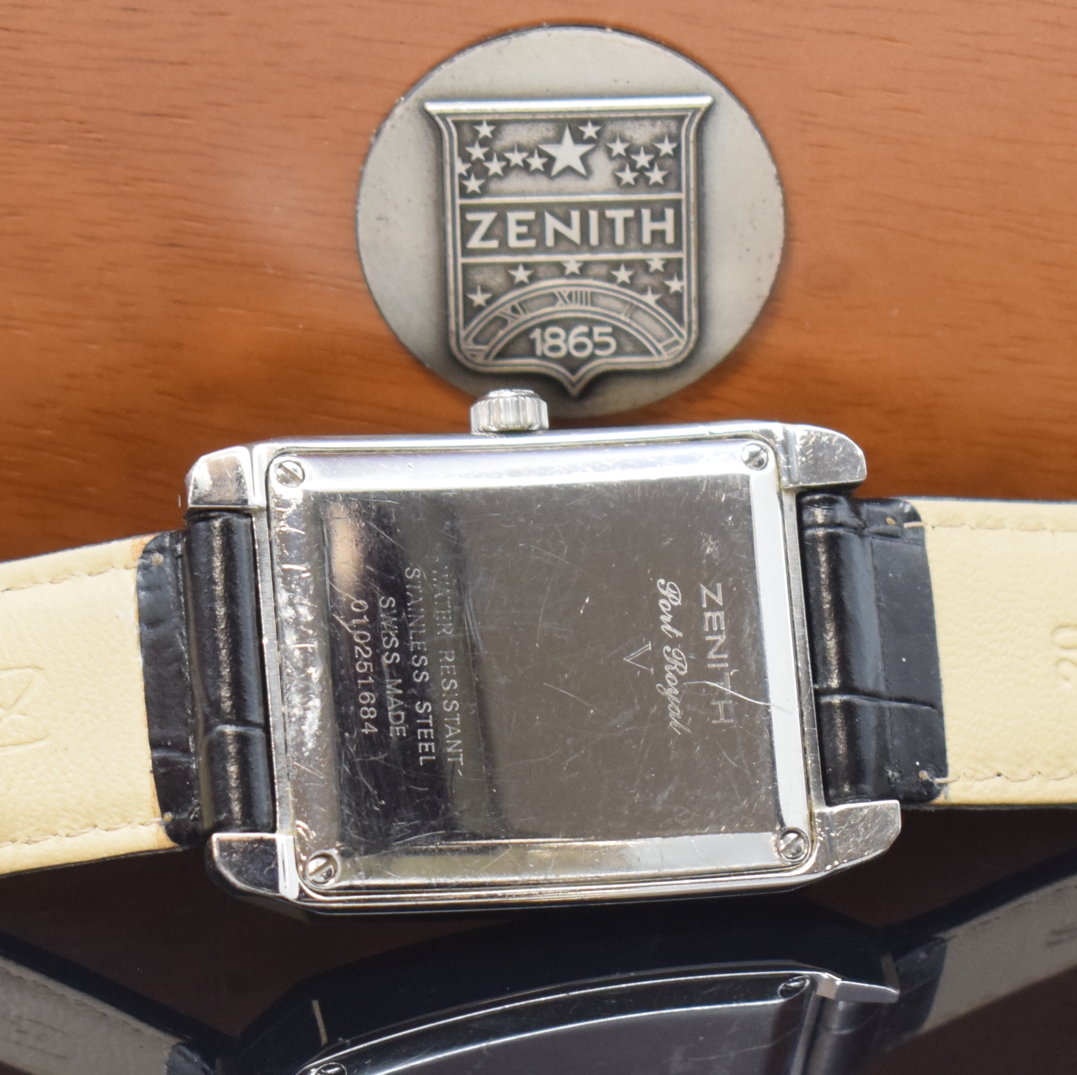 Detail d: ZENITH Elite Port Royal Herrenarmbanduhr, Schweiz um 2000, Automatik, Edelstahlgeh. Boden 4-fach verschr., Saphirglas, schwarzes Kontrastzifferbl. m. ...