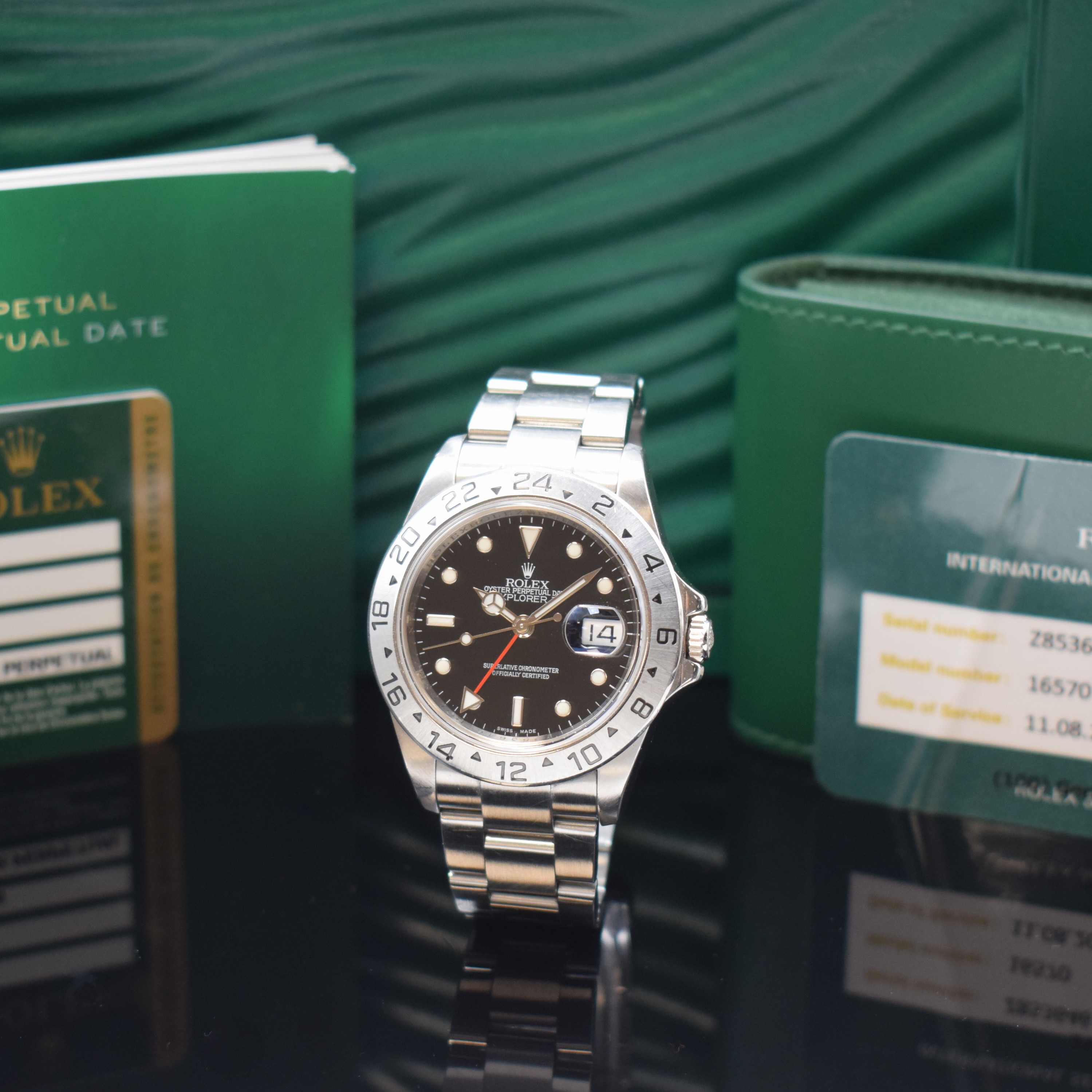 ROLEX Herrenarmbanduhr Oyster Perpetual Date Explorer II Referenz 16570, Schweiz verk. lt. beil. Pap. 05/2010, Automatik, Z-Serie, LC 100, ...
