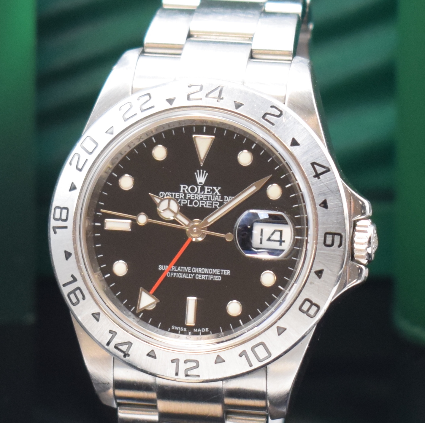 Detail a: ROLEX Herrenarmbanduhr Oyster Perpetual Date Explorer II Referenz 16570, Schweiz verk. lt. beil. Pap. 05/2010, Automatik, Z-Serie, LC 100, ...