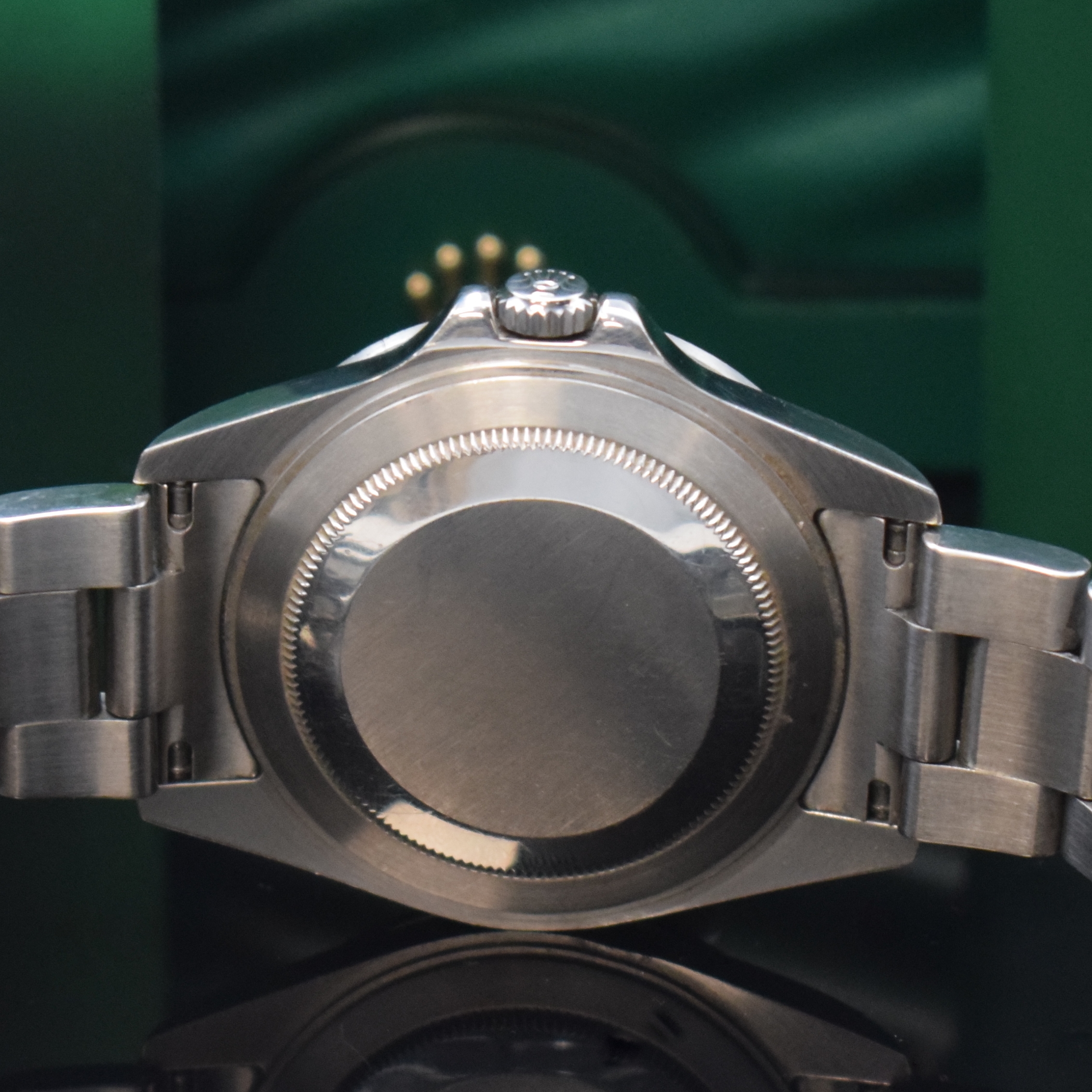 Detail e: ROLEX Herrenarmbanduhr Oyster Perpetual Date Explorer II Referenz 16570, Schweiz verk. lt. beil. Pap. 05/2010, Automatik, Z-Serie, LC 100, ...