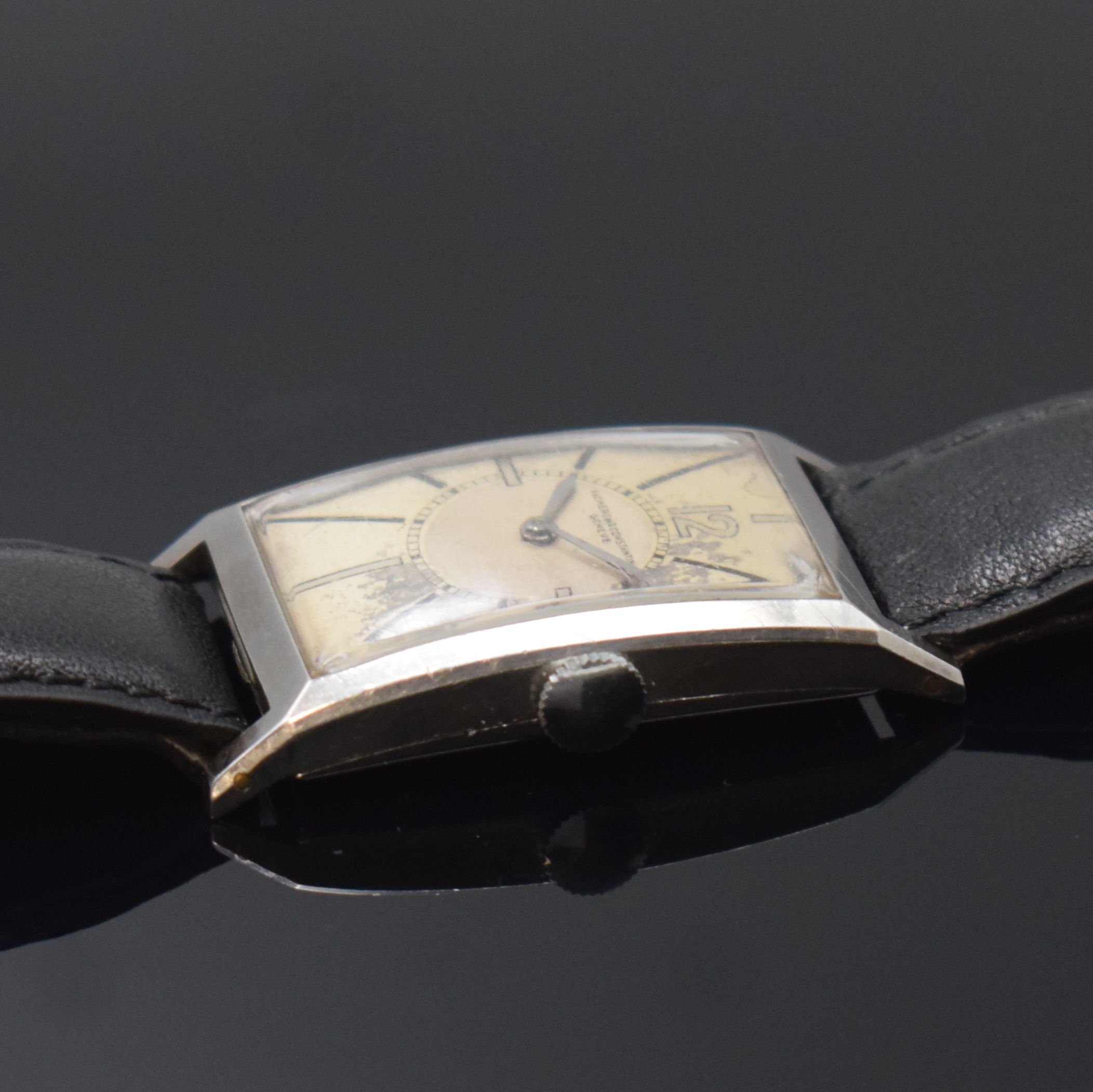 Detail b: VACHERON & CONSTANTIN Geneve sehr seltene rechteckige Armbanduhr in Stahl, Handaufzug, Schweiz um 1935, 2-teil. Geh., Boden aufgedr., silb. ...