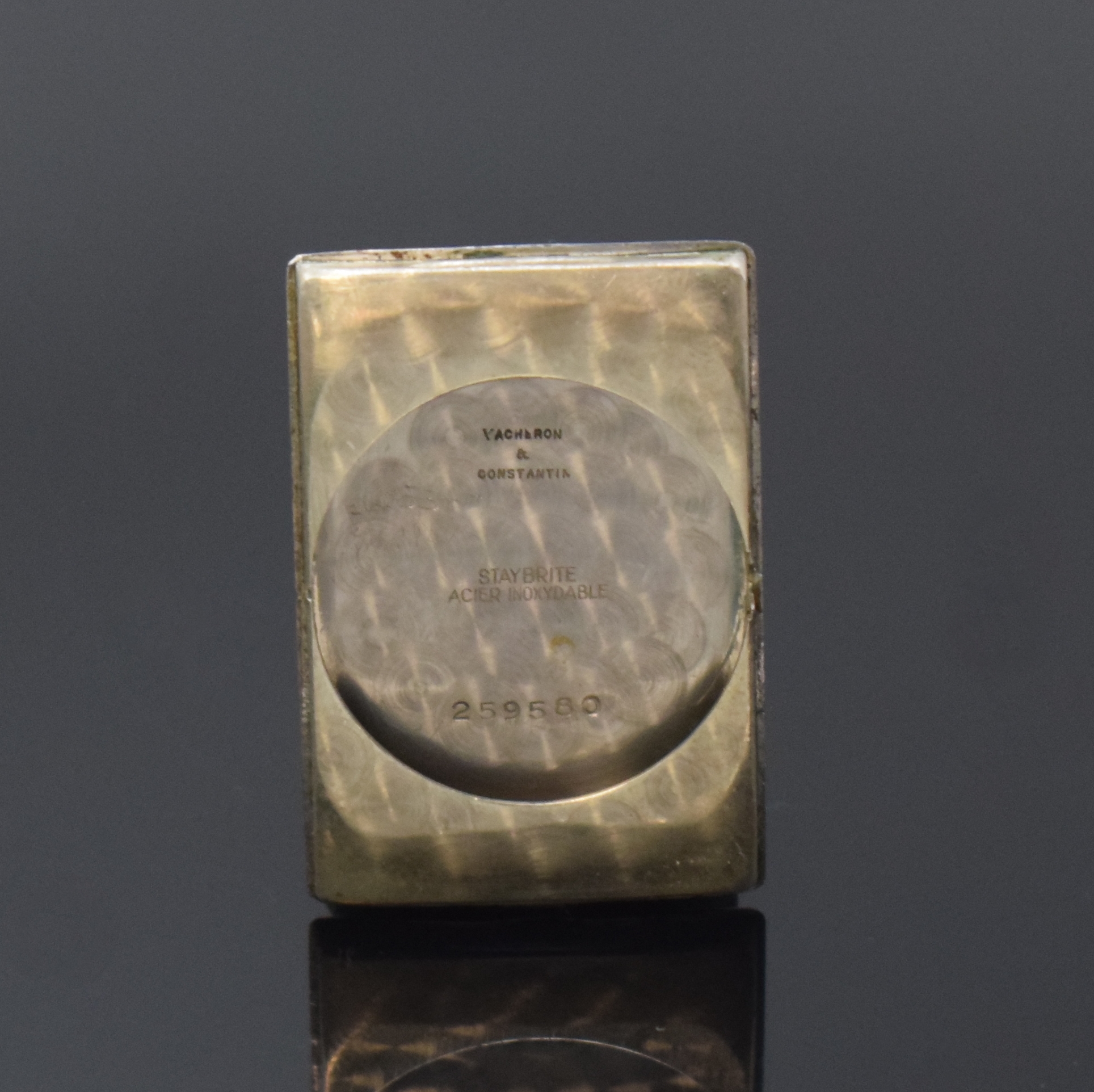 Detail d: VACHERON & CONSTANTIN Geneve sehr seltene rechteckige Armbanduhr in Stahl, Handaufzug, Schweiz um 1935, 2-teil. Geh., Boden aufgedr., silb. ...
