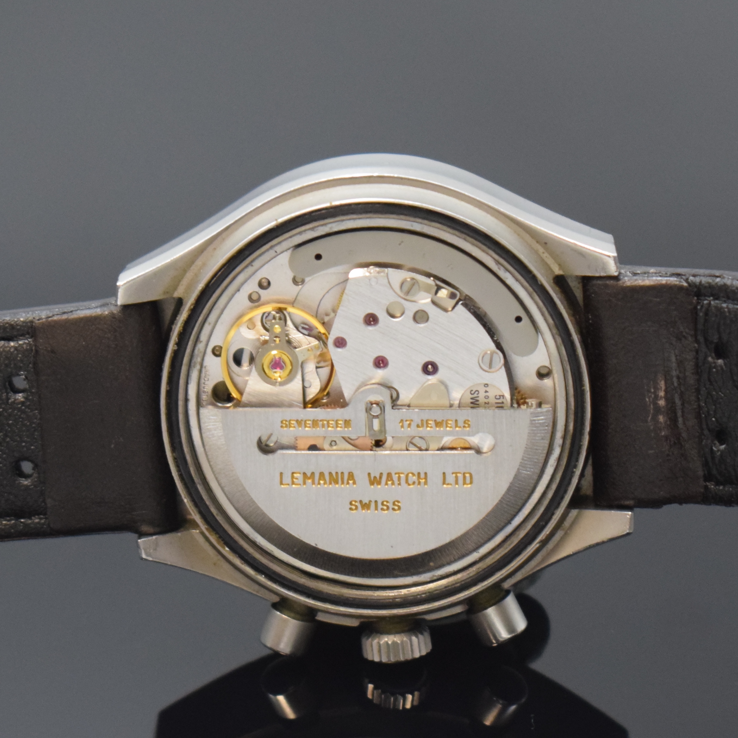 Detail f: ARCTOS Fliegerchronograph der Bundeswehr 6645 -12-194-8642, Schweiz um 1982, Automatik, verschr. Stahlgeh. m. rückseitiger Militärgrav. an neutr. ...