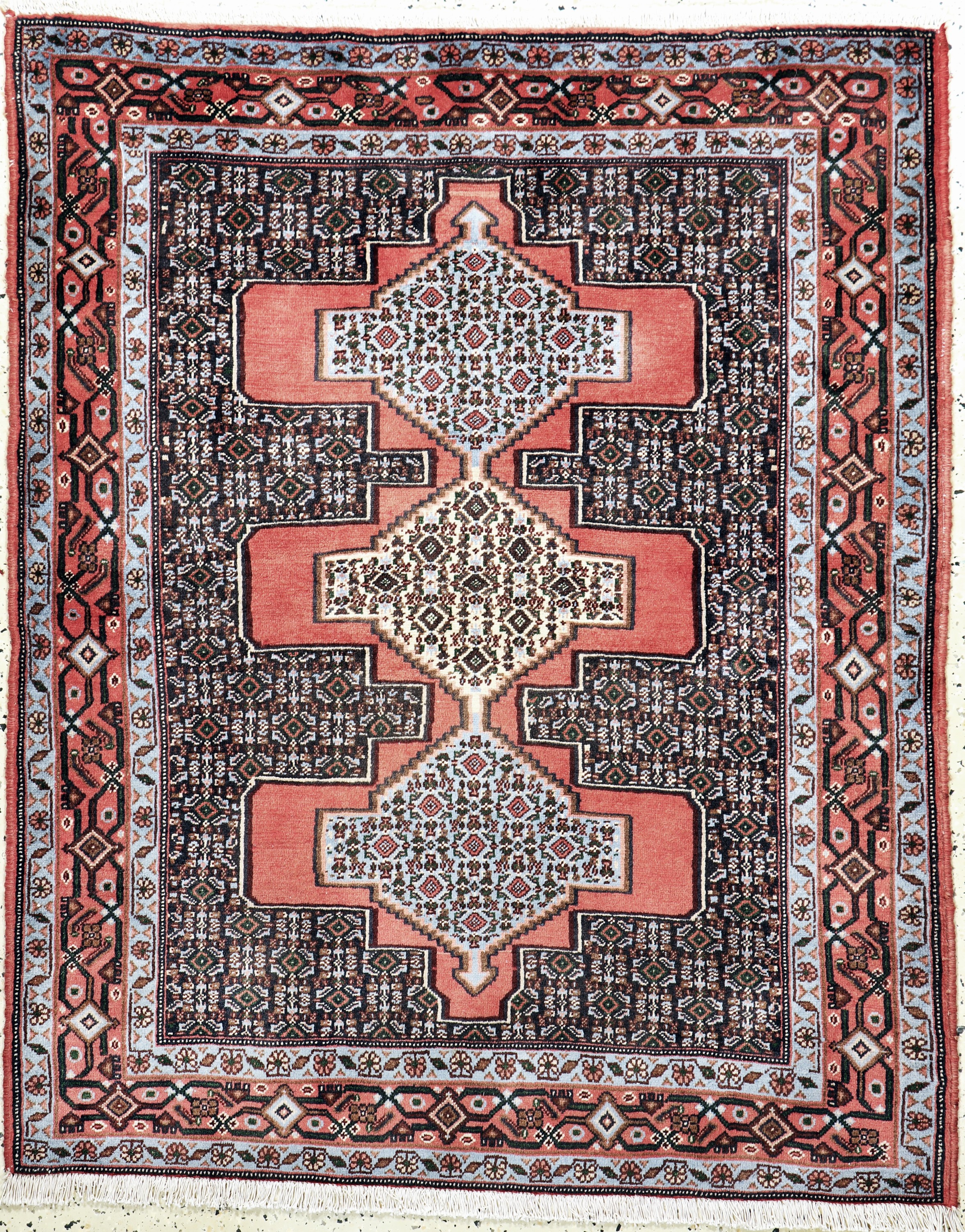 Senneh, Persien, Ende 20.Jhd, Wolle auf Baumwolle, ca. 145 x 119 cm, EHZ:(nahezu neuwertig)