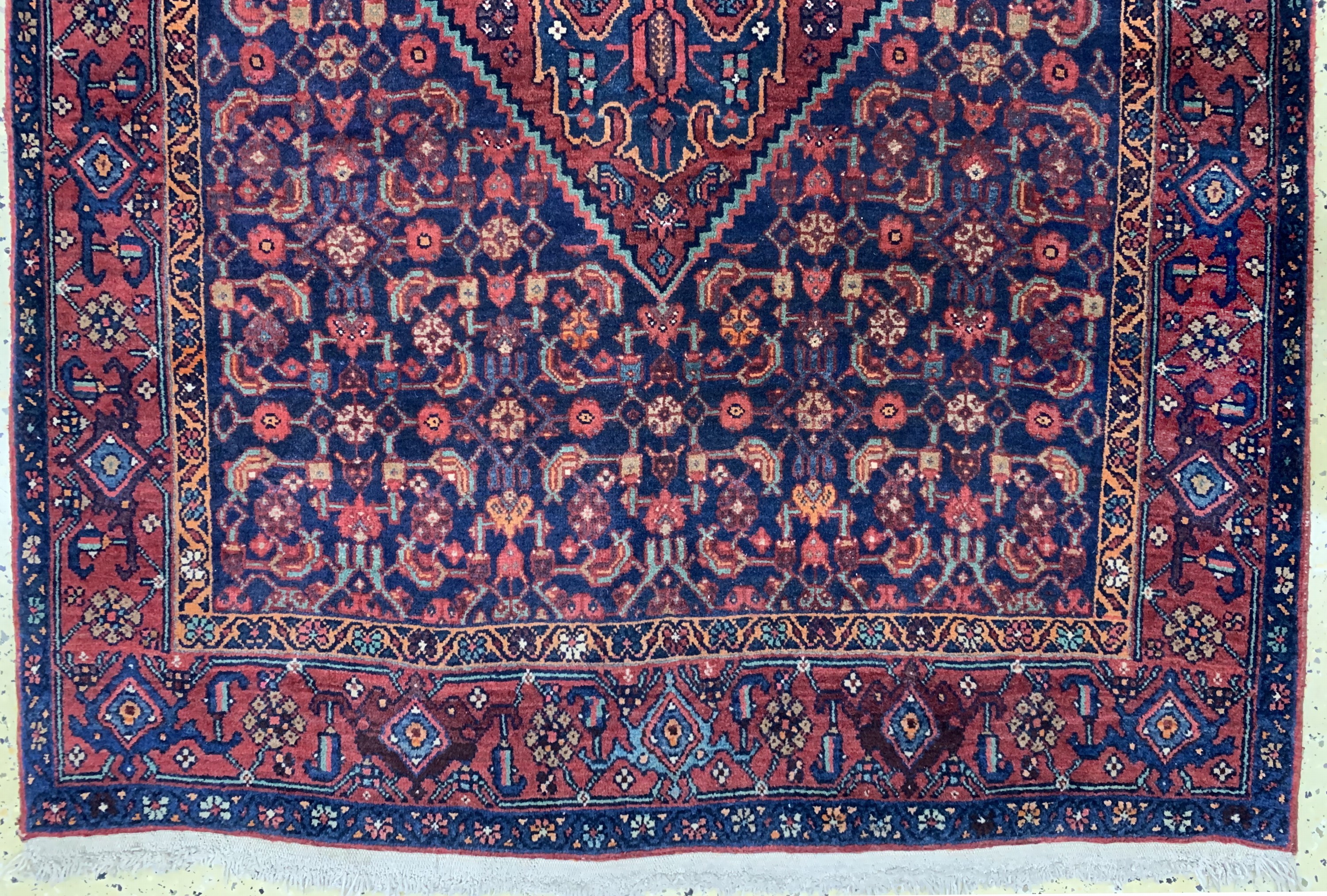 Detail b: Gholtogh, Persien, Mitte 20.Jhd, Wolle auf Baumwolle, ca. 248 x 125 cm, EHZ: 2