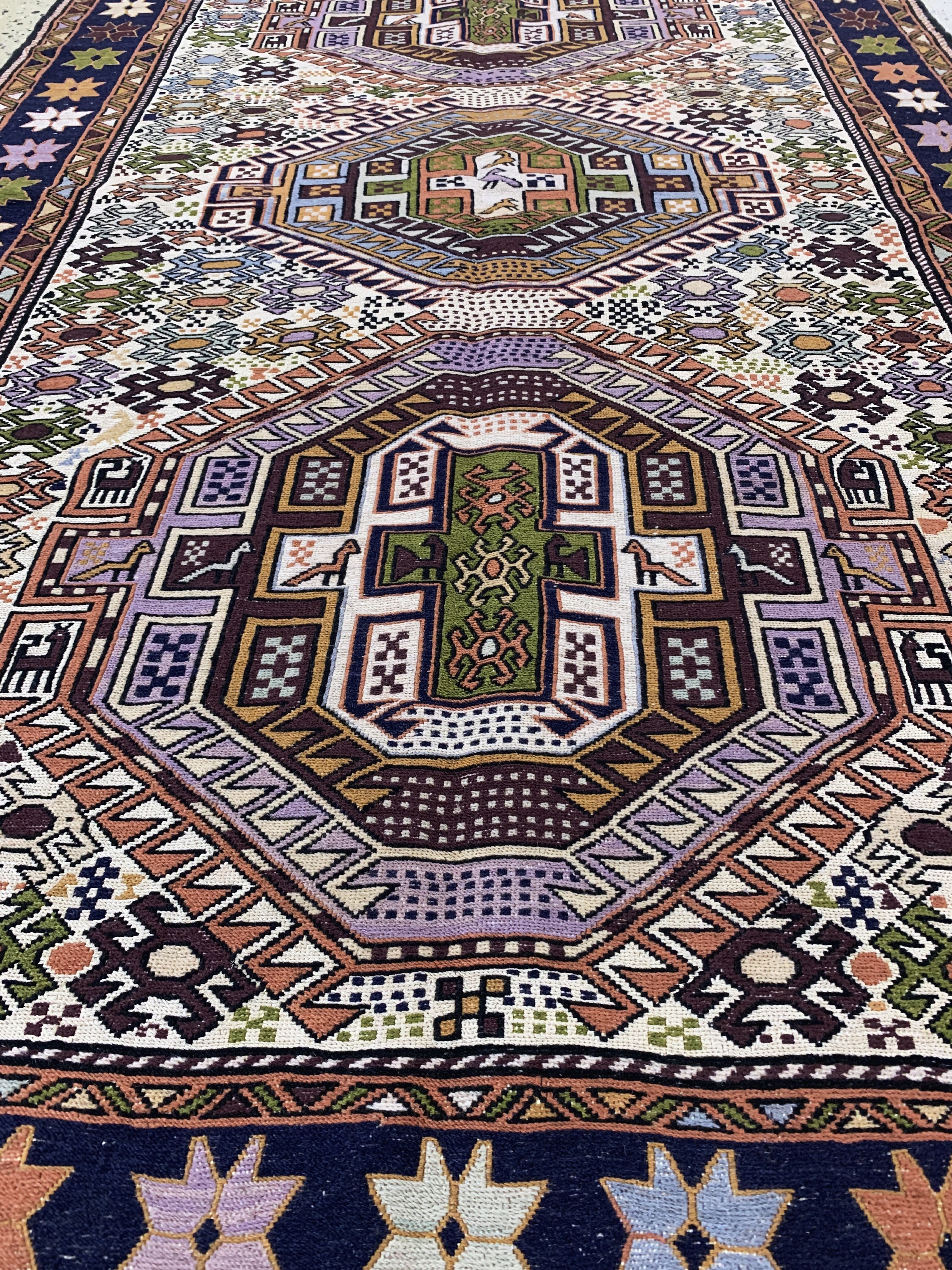 Detail d: Sumakh, Azerbaijan, Ende 20.Jhd, Wolle auf Baumwolle, ca. 200 x 128 cm, EHZ: 1-2