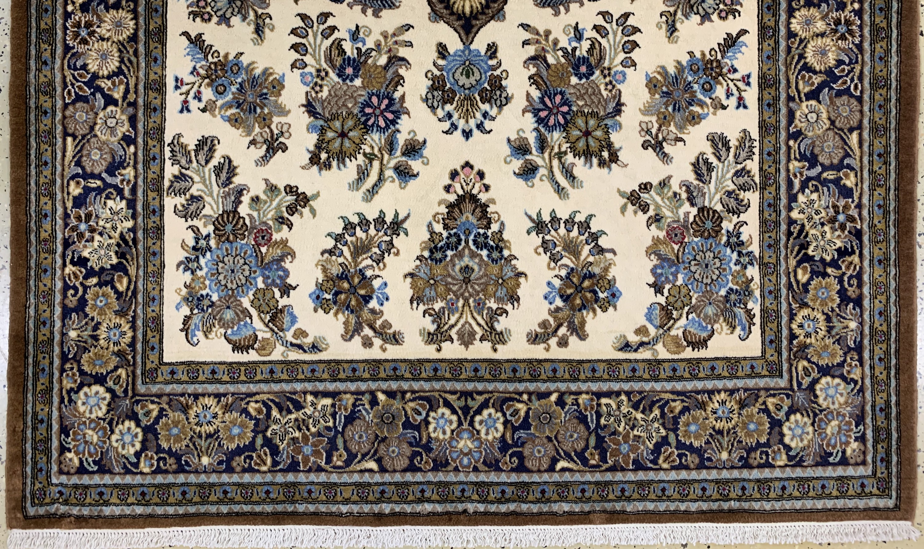 Detail c: Ghom Kork, Persien, Ende 20.Jhd, Korkwolle auf Baumwolle, ca. 202 x 135 cm, EHZ:(nahezu neuwertig)