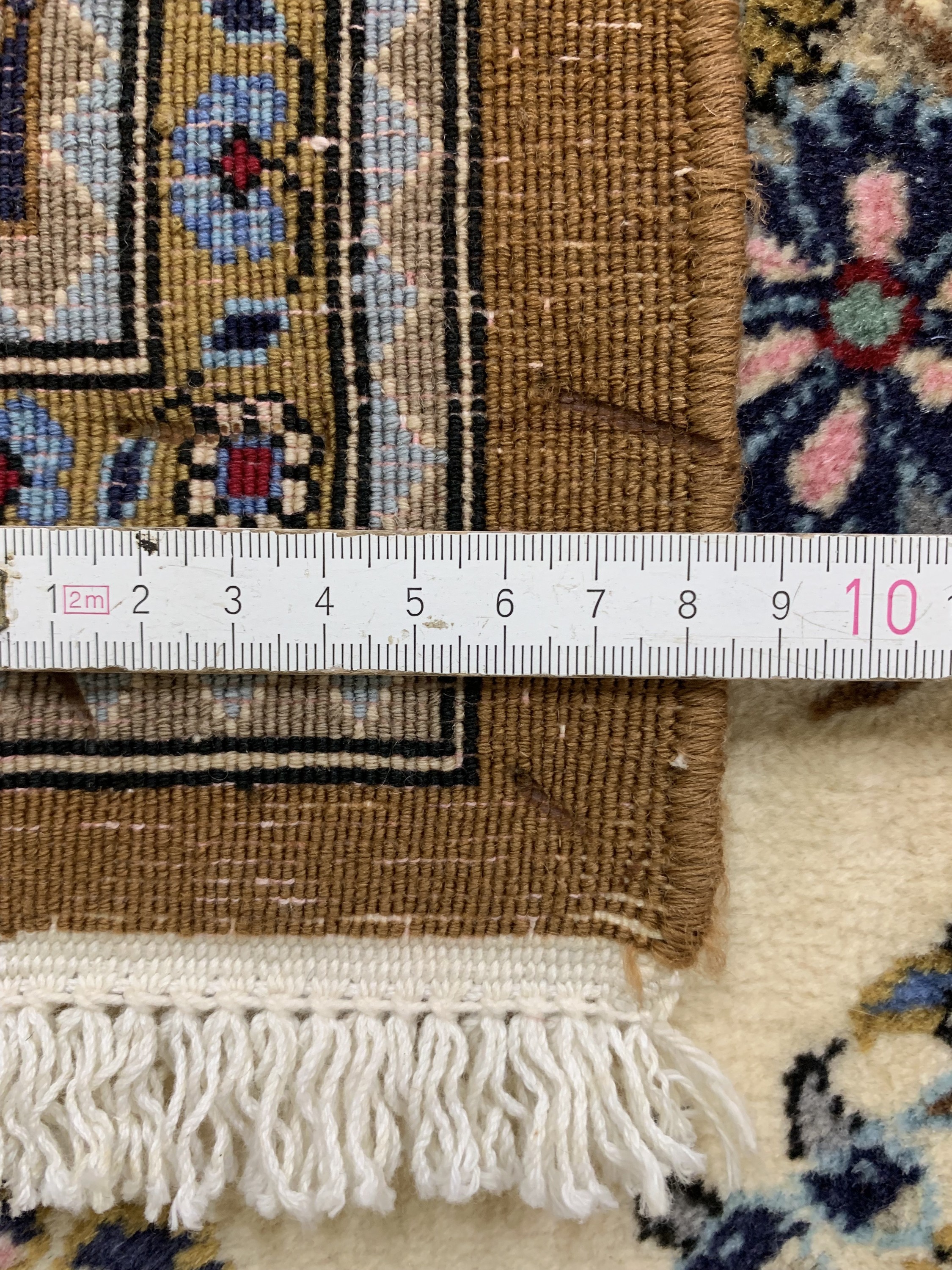 Detail e: Ghom Kork, Persien, Ende 20.Jhd, Korkwolle auf Baumwolle, ca. 202 x 135 cm, EHZ:(nahezu neuwertig)