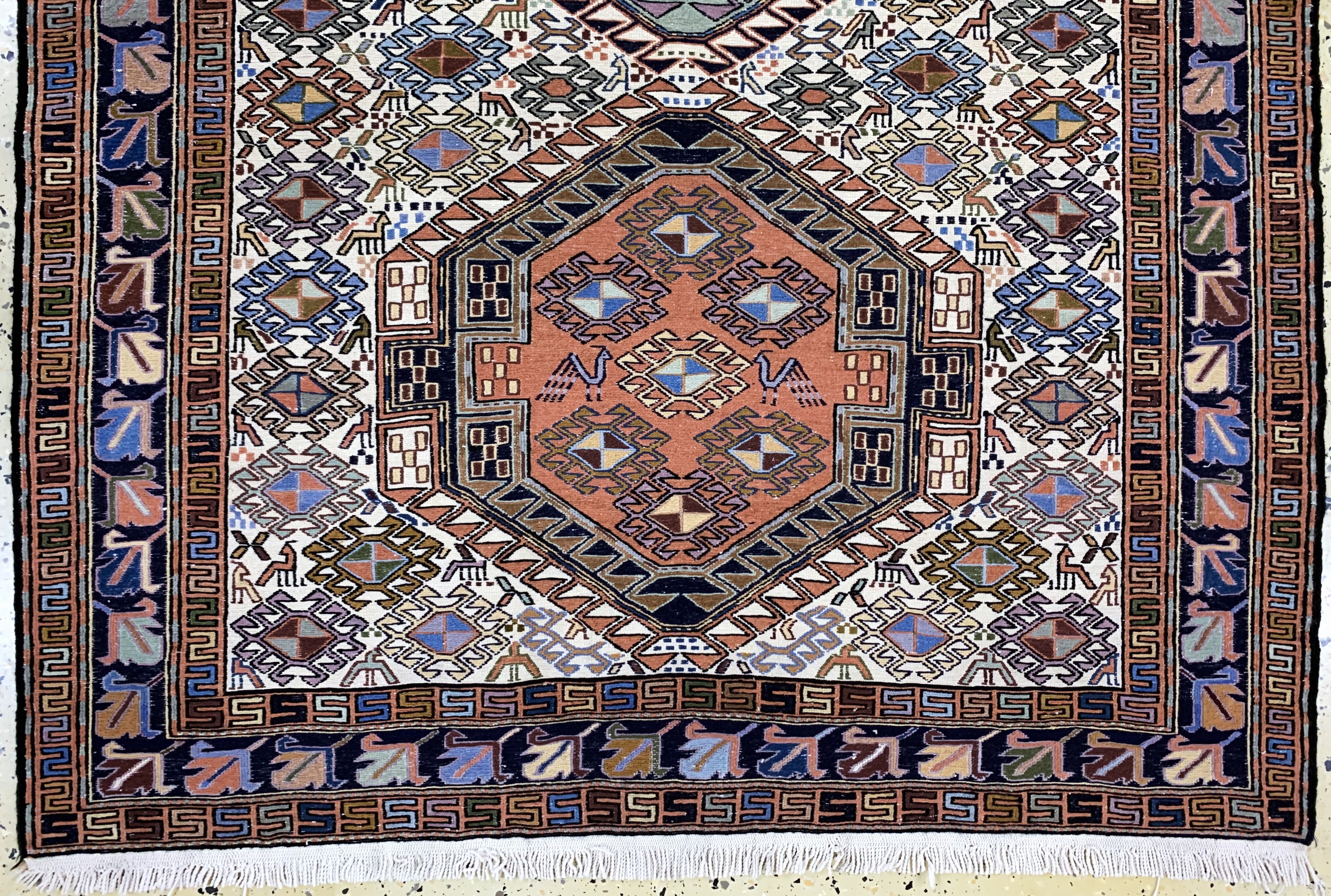 Detail c: Sumakh, Azerbaijan, Ende 20.Jhd, Wolle auf Baumwolle, ca. 205 x 128 cm, EHZ: 1-2