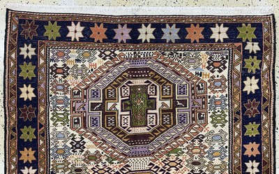 26857157a - Sumakh, Azerbaijan, Ende 20.Jhd, Wolle auf Baumwolle, ca. 200 x 128 cm, EHZ: 1-2