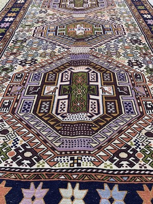 26857157d - Sumakh, Azerbaijan, Ende 20.Jhd, Wolle auf Baumwolle, ca. 200 x 128 cm, EHZ: 1-2