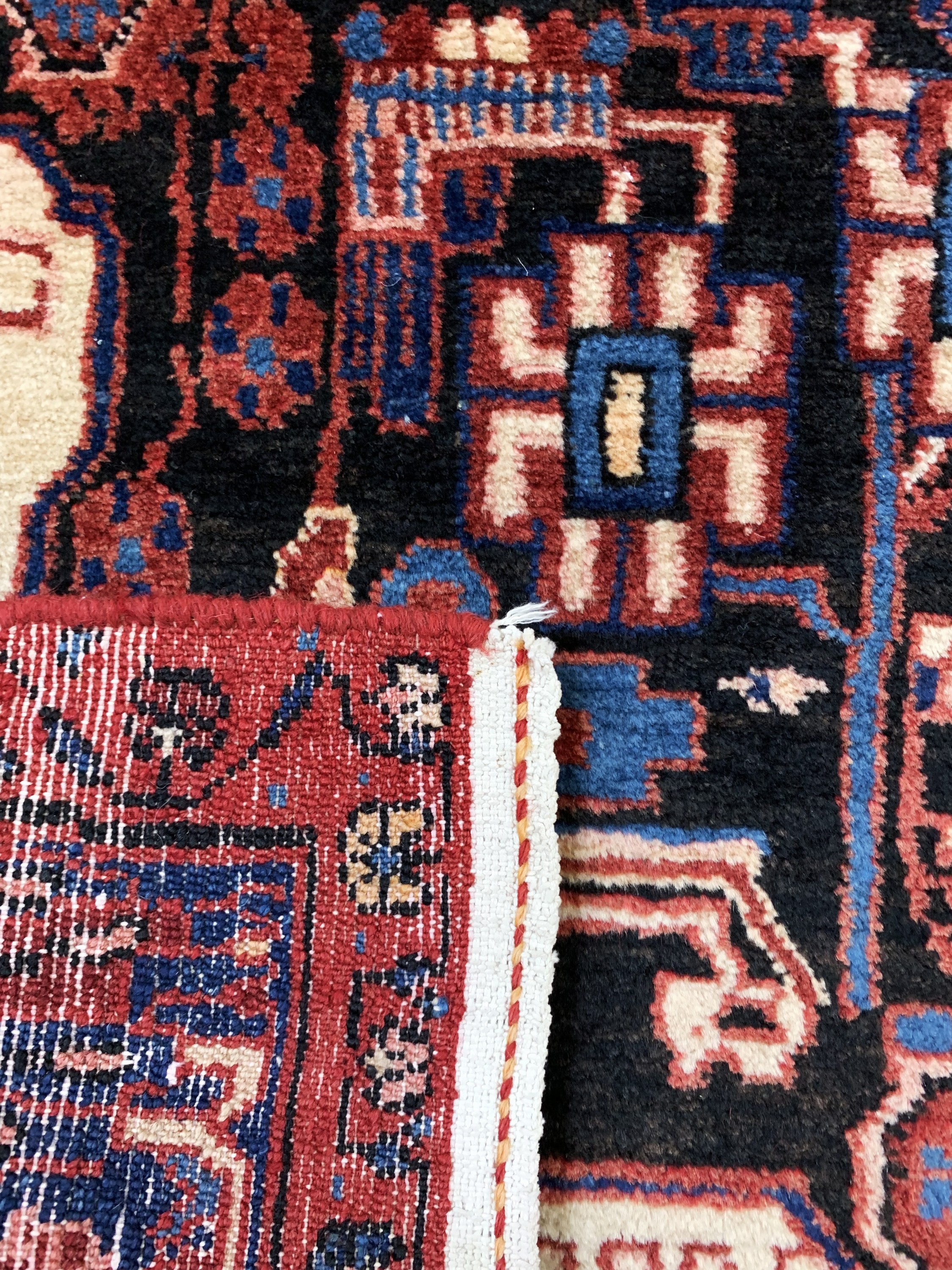Detail e: Toyserkan, Persien, Mitte 20.Jhd, Wolle aufBaumwolle, ca. 245 x 145 cm, EHZ:(nahezu neuwertig)