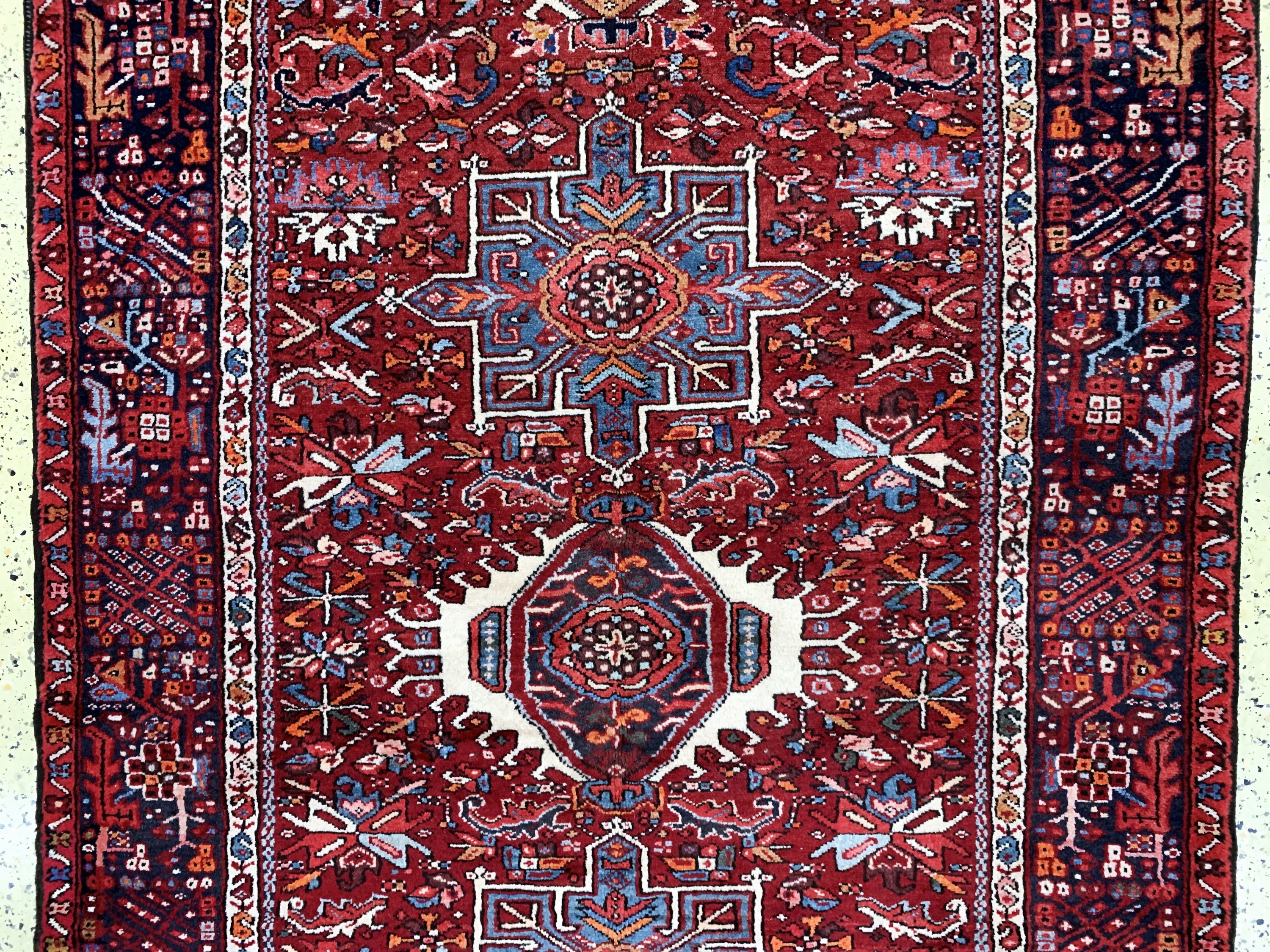 Detail c: Garadje alt, Persien, Mitte 20.Jhd, Wolle auf Baumwolle, ca. 400 x 160 cm, EHZ: 2