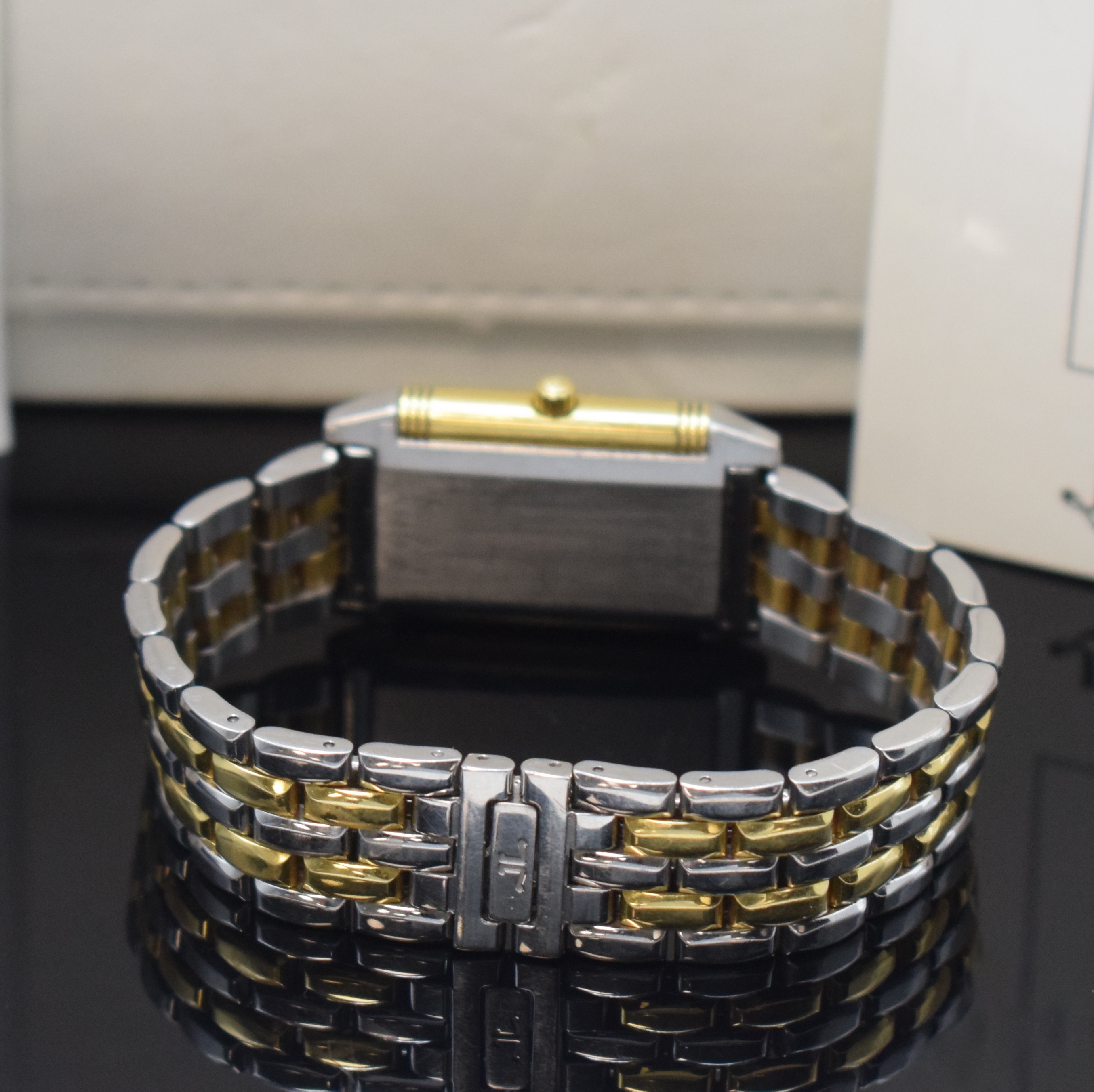 Detail b: Jaeger-LeCoultre Reverso Damenarmbanduhr in Stahl und GG 750/000 Referenz 260.5.08, Schweiz verk. lt. beil. Garantie 11/1991, quarz, um 180 Grad ...