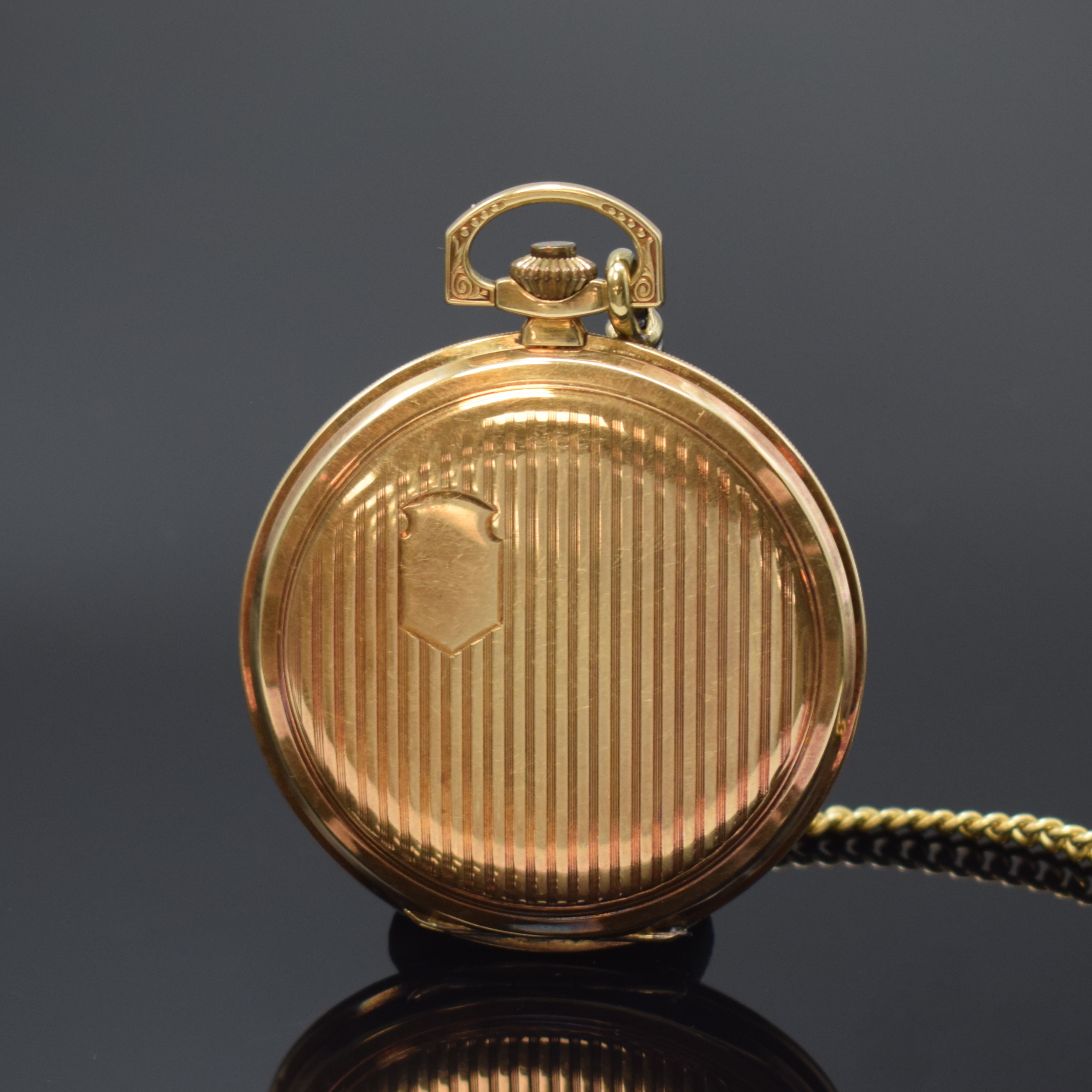 Detail b: TELLUS Savonette Herrentaschenuhr in GG 585/000 an GG 585/000 Kette, Schweiz 1920er Jahre, guill. 2-Deckel Goldgeh., verg. Metallcuv., ...