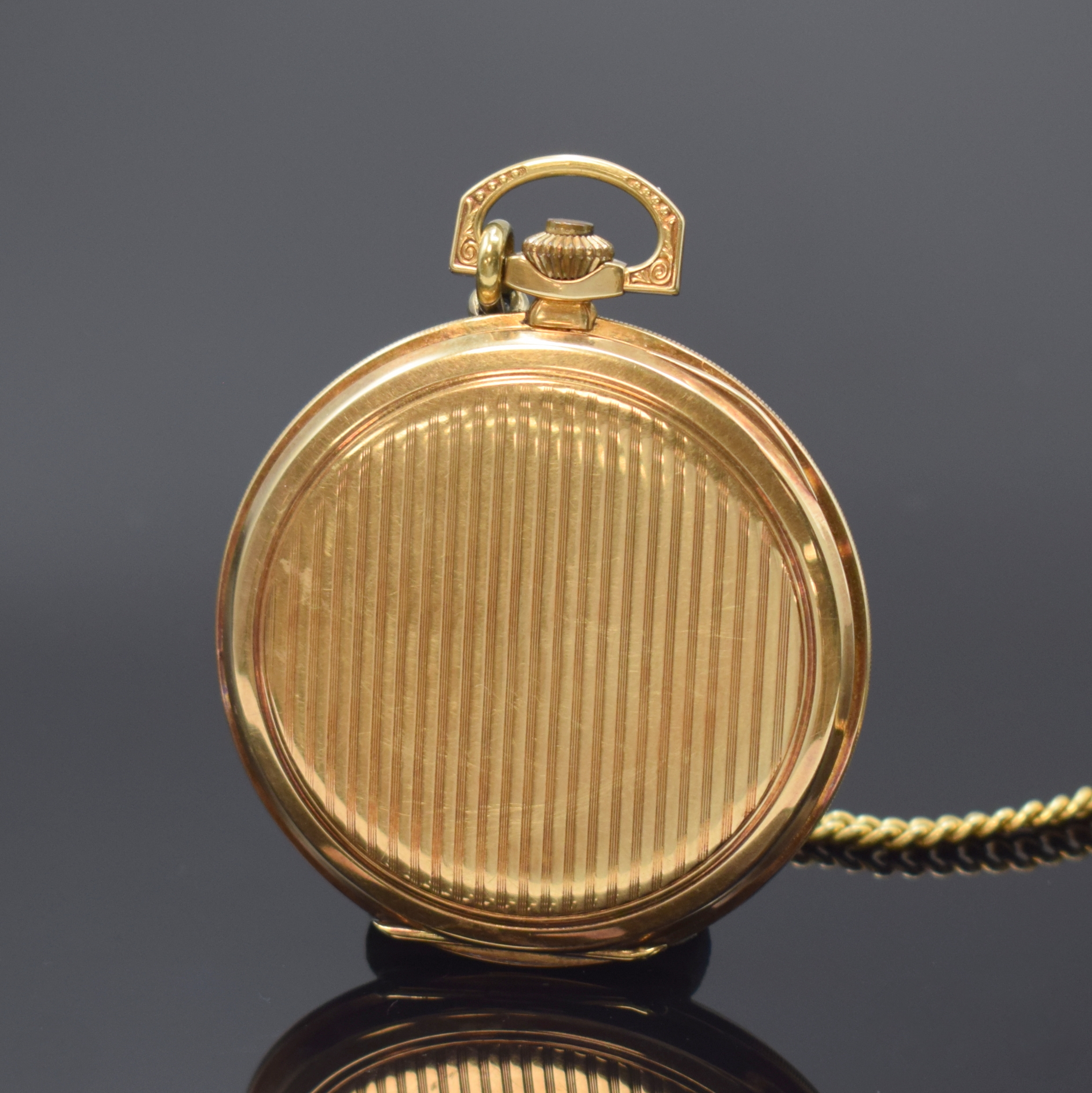 Detail c: TELLUS Savonette Herrentaschenuhr in GG 585/000 an GG 585/000 Kette, Schweiz 1920er Jahre, guill. 2-Deckel Goldgeh., verg. Metallcuv., ...