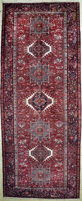Image Garadje alt, Persien, Mitte 20.Jhd, Wolle auf Baumwolle, ca. 400 x 160 cm, EHZ: 2