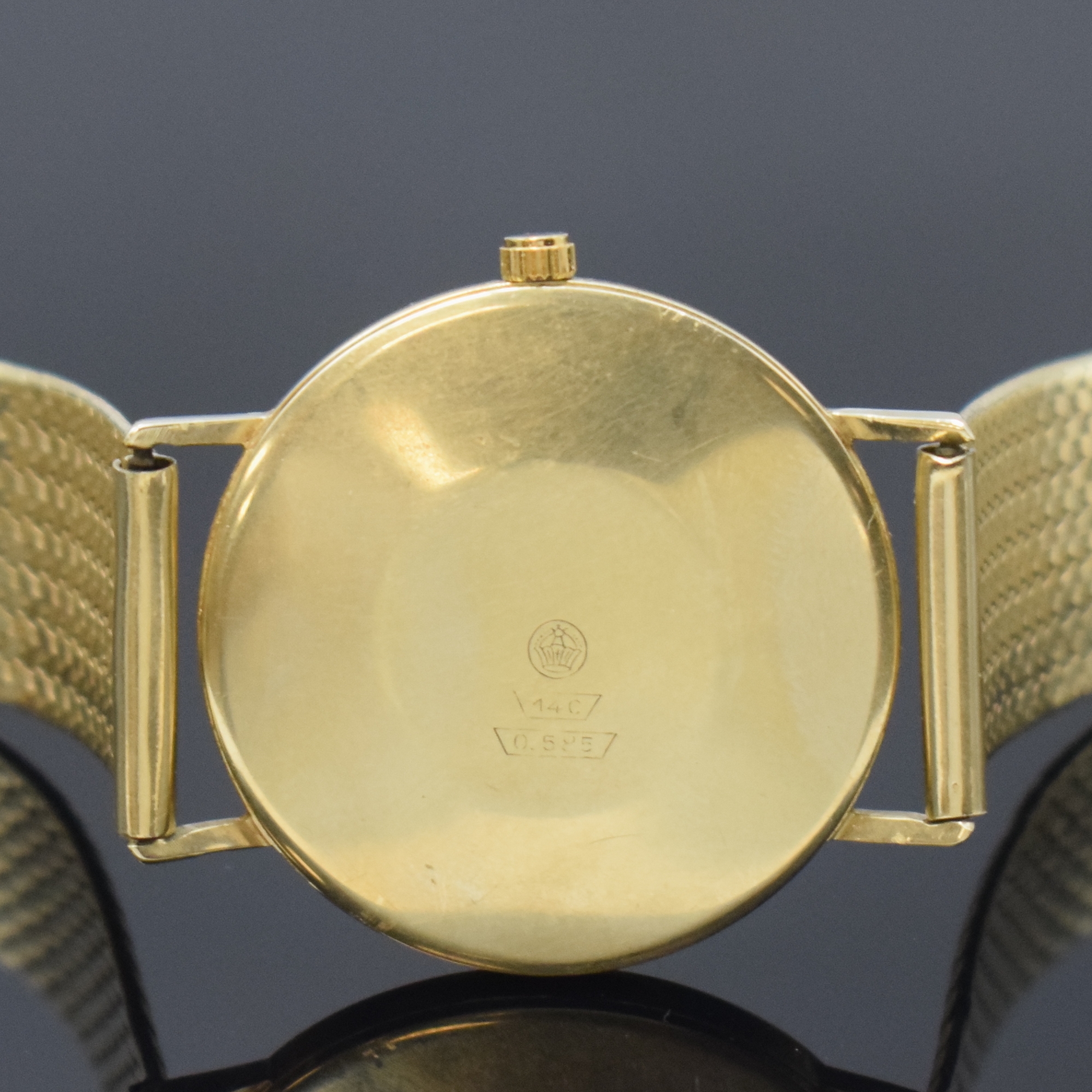 Detail c: STOWA Herrenarmbanduhr in GG 585/000, Deutschland/Schweiz um 1965, Handaufzug, Boden aufgedr., silb. Zifferbl. fl./besch., gold. Std.-Ind. u. Zeiger, ...