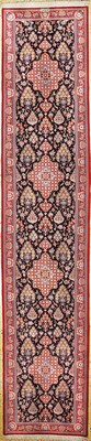 Image Ghom Kork, Persien, Neuwertig, Korkwolle, ca. 394 x 80 cm Schätzpreis: 1550, - EUR