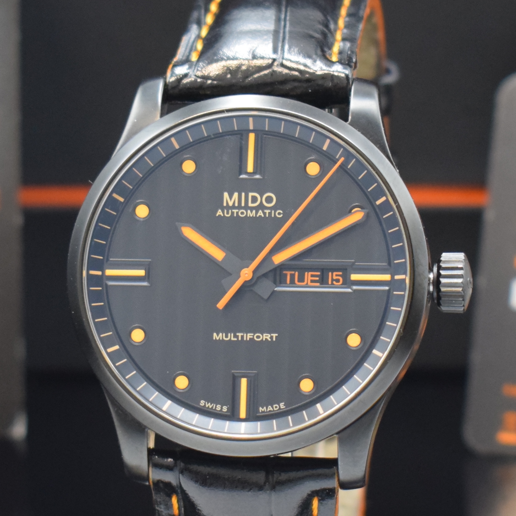 Detail a: MIDO Herrenarmbanduhr Multifort Referenz M005430 A, Automatik, schwarz beschichtetes Edelstahlgeh. inkl. orig. Lederband m. dopp. Faltschl., ...