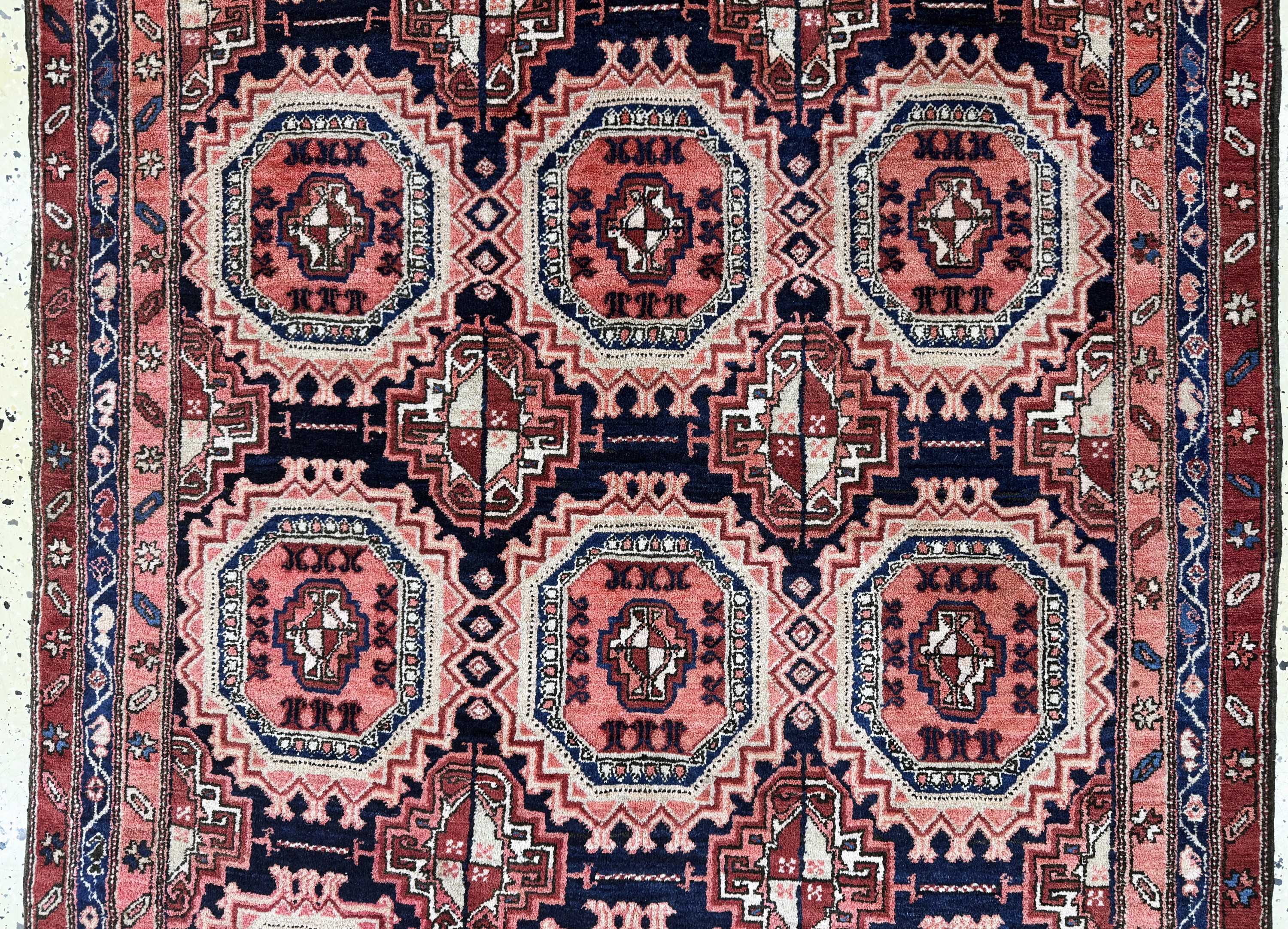 Detail b: Meschgin alt, Persien, Mitte 20.Jhd, Wolle auf Baumwolle, ca. 357 x 124 cm, EHZ: 1-2