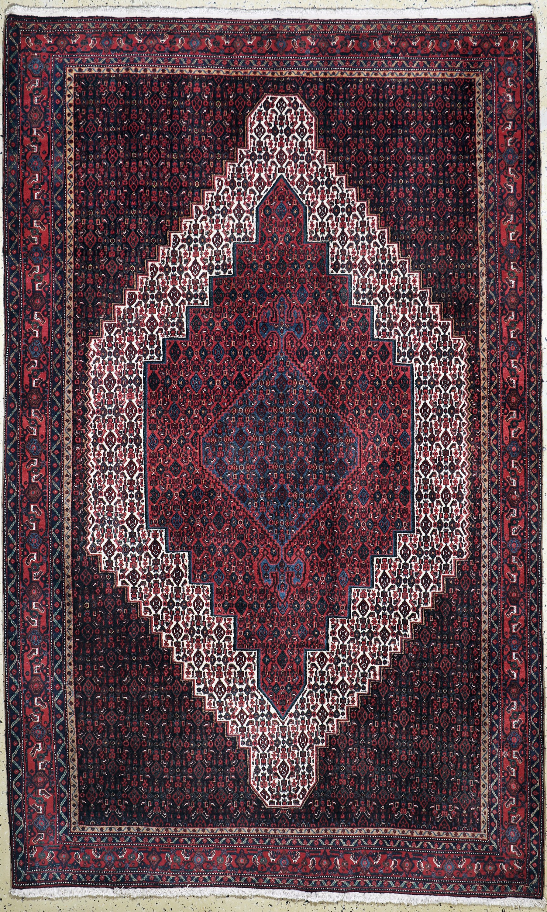 Senneh fein, Persien, Mitte 20.Jhd, Wolle auf Baumwolle, ca. 330 x 204 cm, EHZ: 1-2