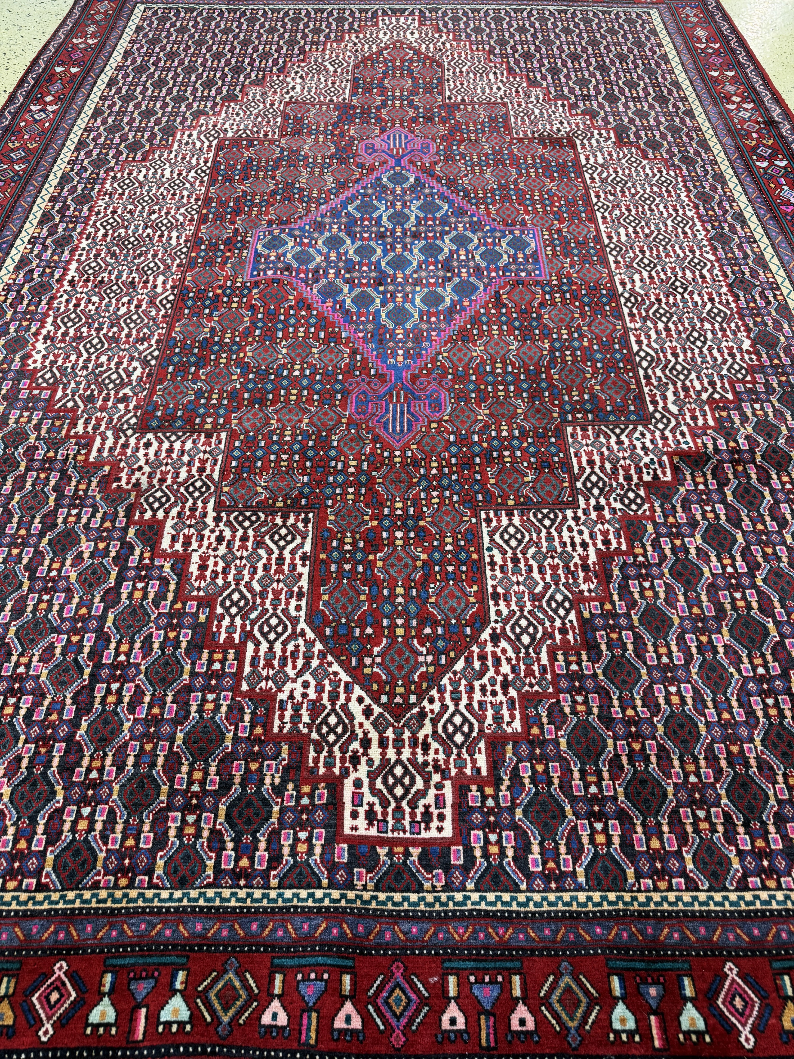 Detail g: Senneh, Persien, Ende 20.Jhd, Wolle auf Baumwolle, ca. 293 x 202 cm, EHZ: 1-2