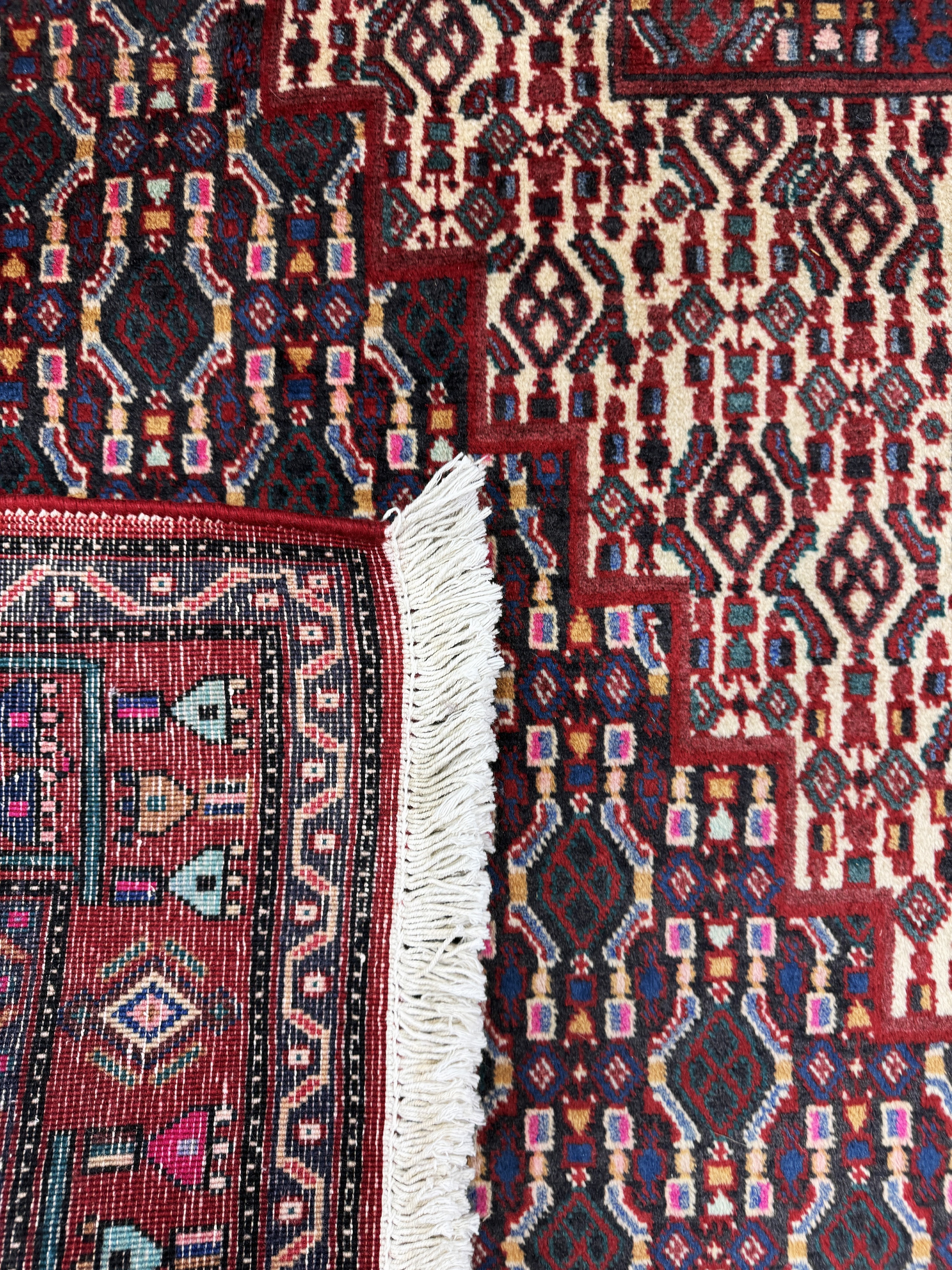 Detail h: Senneh, Persien, Ende 20.Jhd, Wolle auf Baumwolle, ca. 293 x 202 cm, EHZ: 1-2