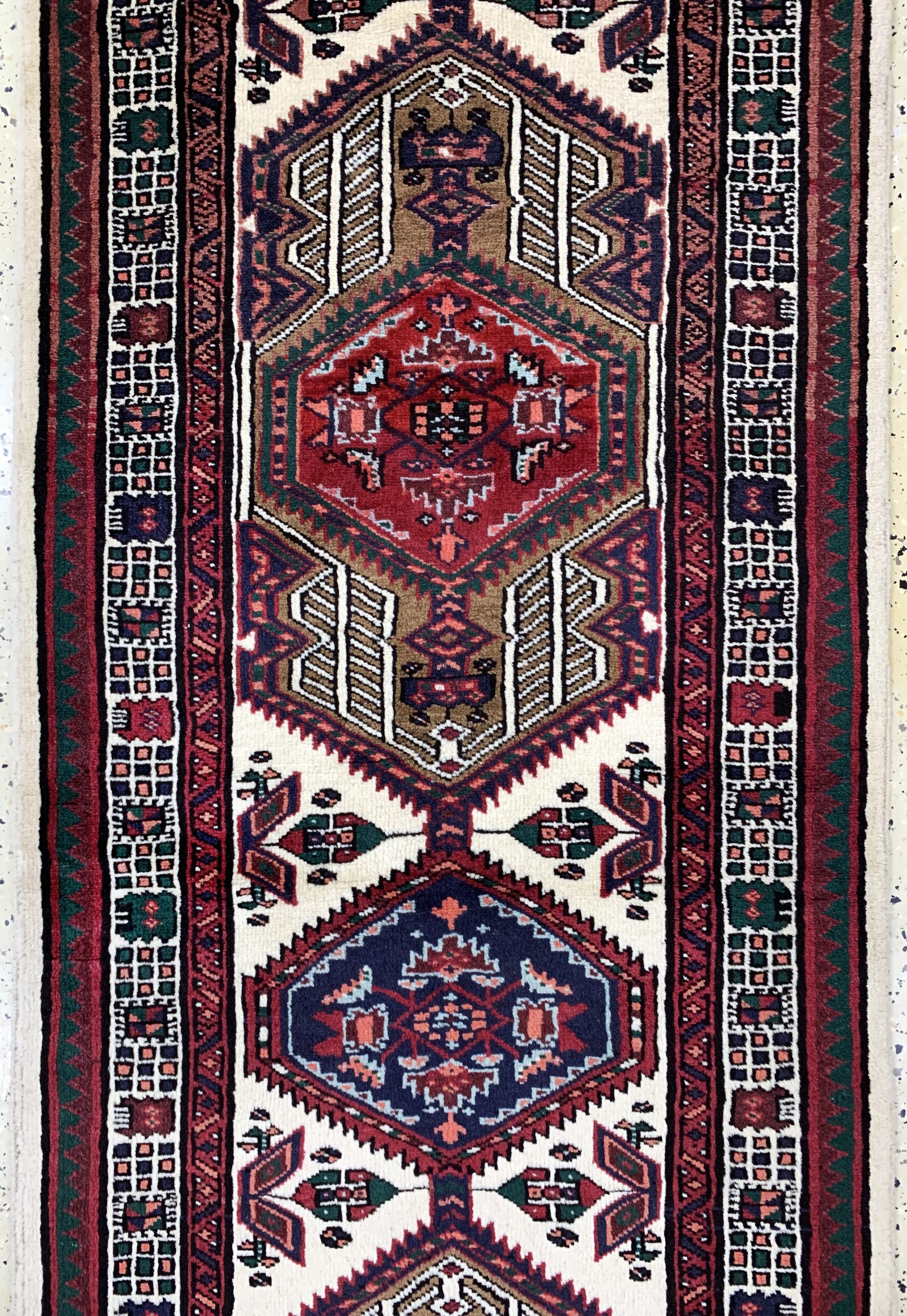 Detail b: Sarab , Persien, Wolle auf Wolle, ca. 447 x85 cm, EHZ: 1-2