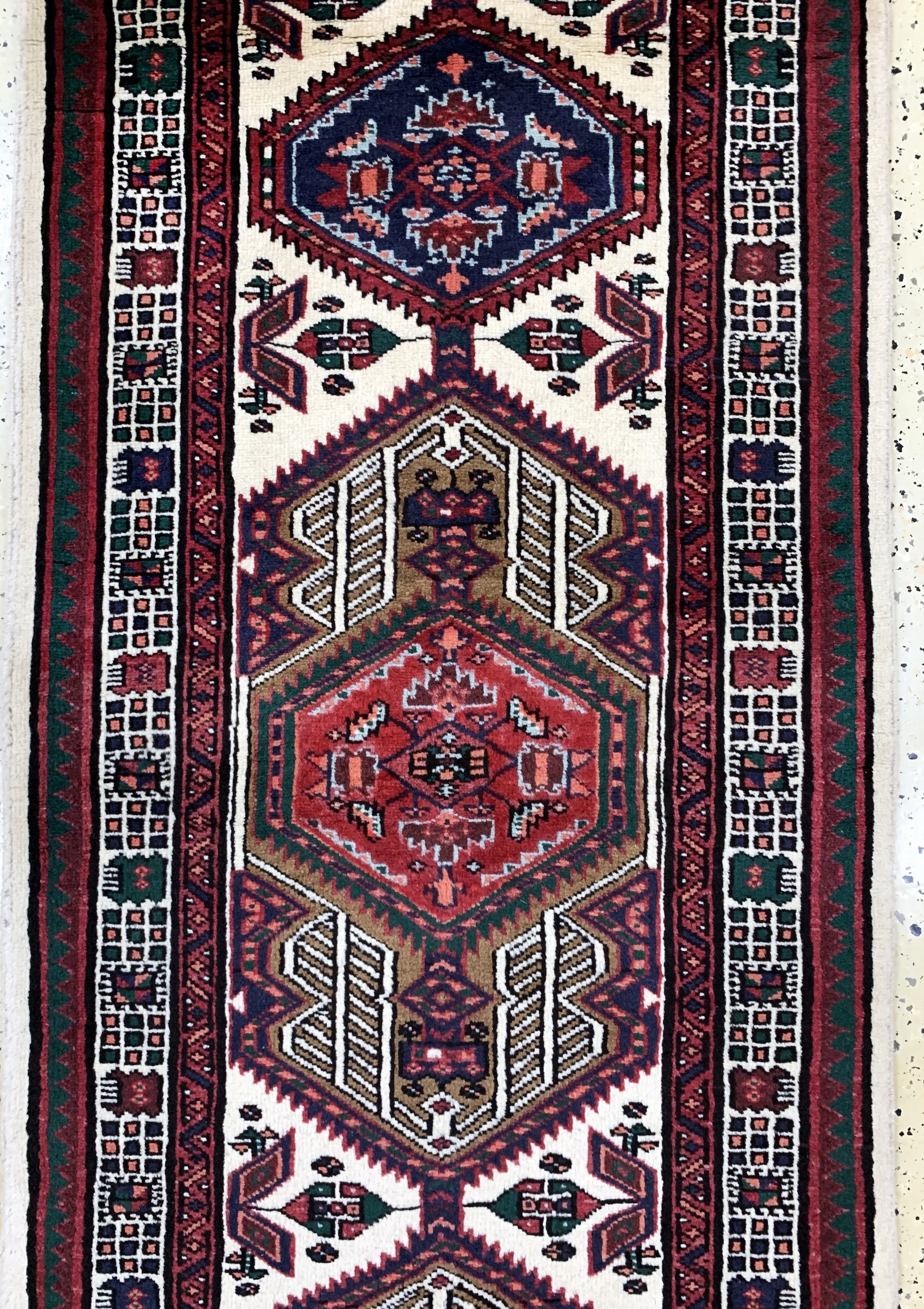 Detail c: Sarab , Persien, Wolle auf Wolle, ca. 447 x85 cm, EHZ: 1-2