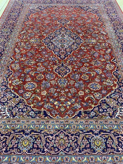 26857950h - Keschan, Persien, Mitte 20.Jhd, Wolle auf Baumwolle, ca. 339 x 245 cm, leicht ...