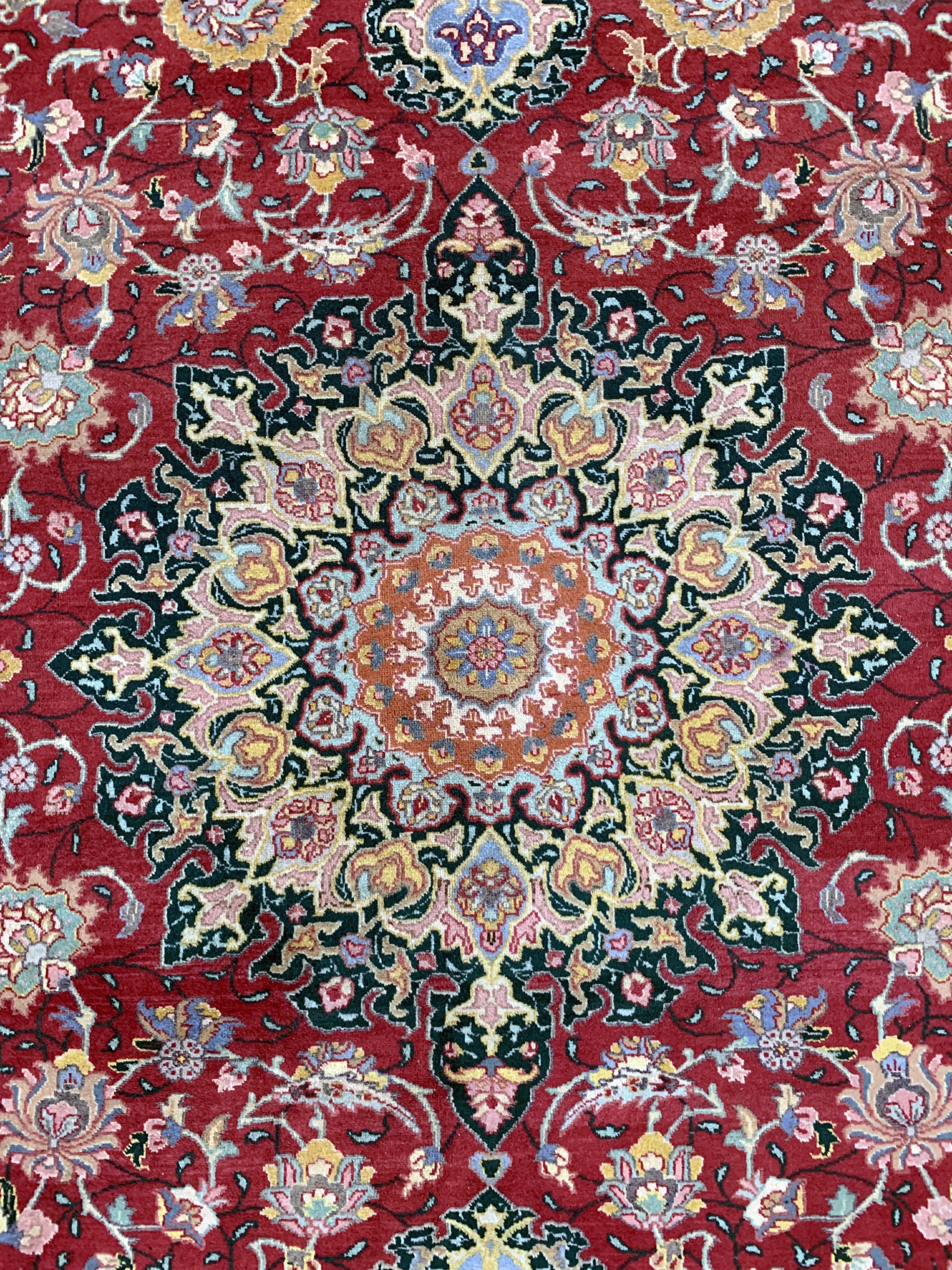 Detail e: Täbriz alt, Persien, Mitte 20.Jhd, Wolle auf Baumwolle, ca. 395 x 288 cm, EHZ: 2