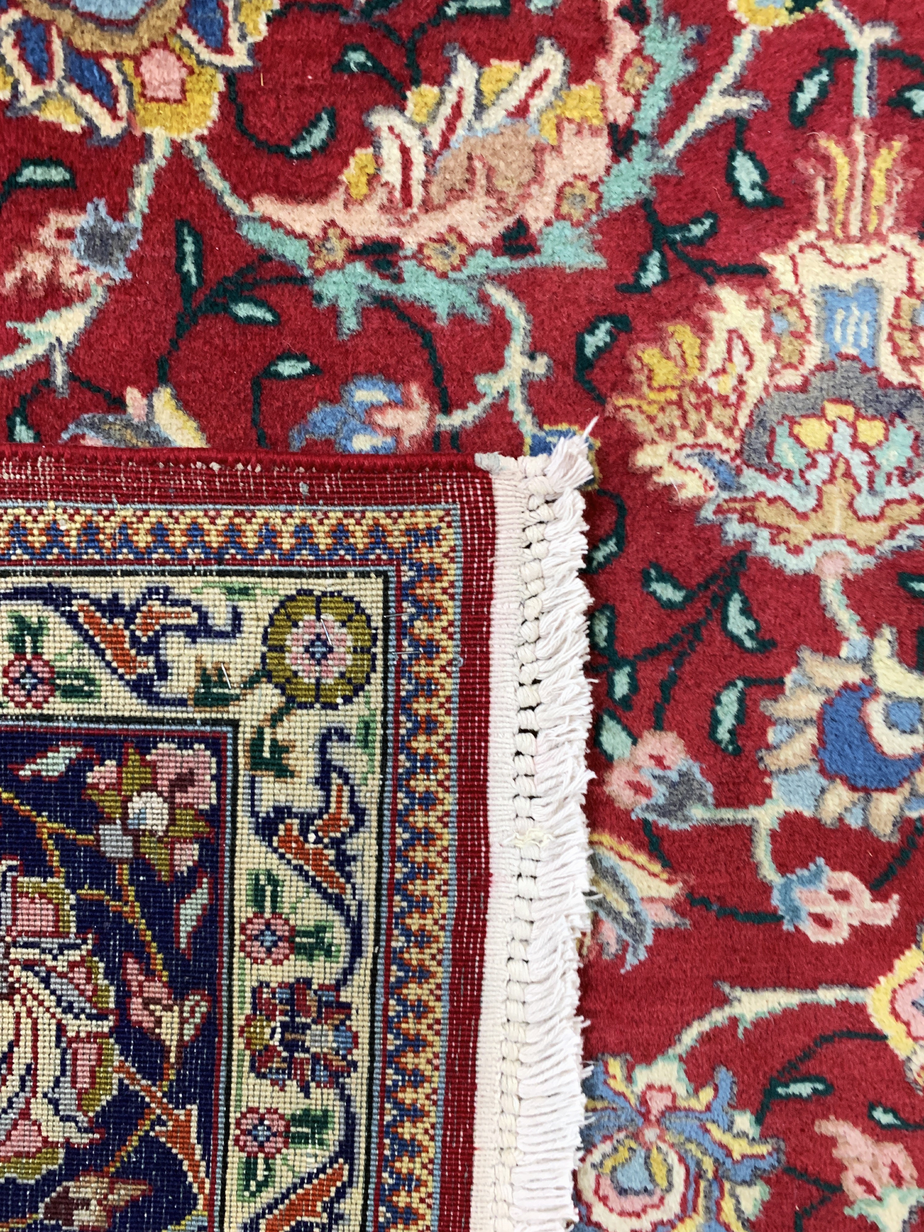 Detail k: Täbriz alt, Persien, Mitte 20.Jhd, Wolle auf Baumwolle, ca. 395 x 288 cm, EHZ: 2