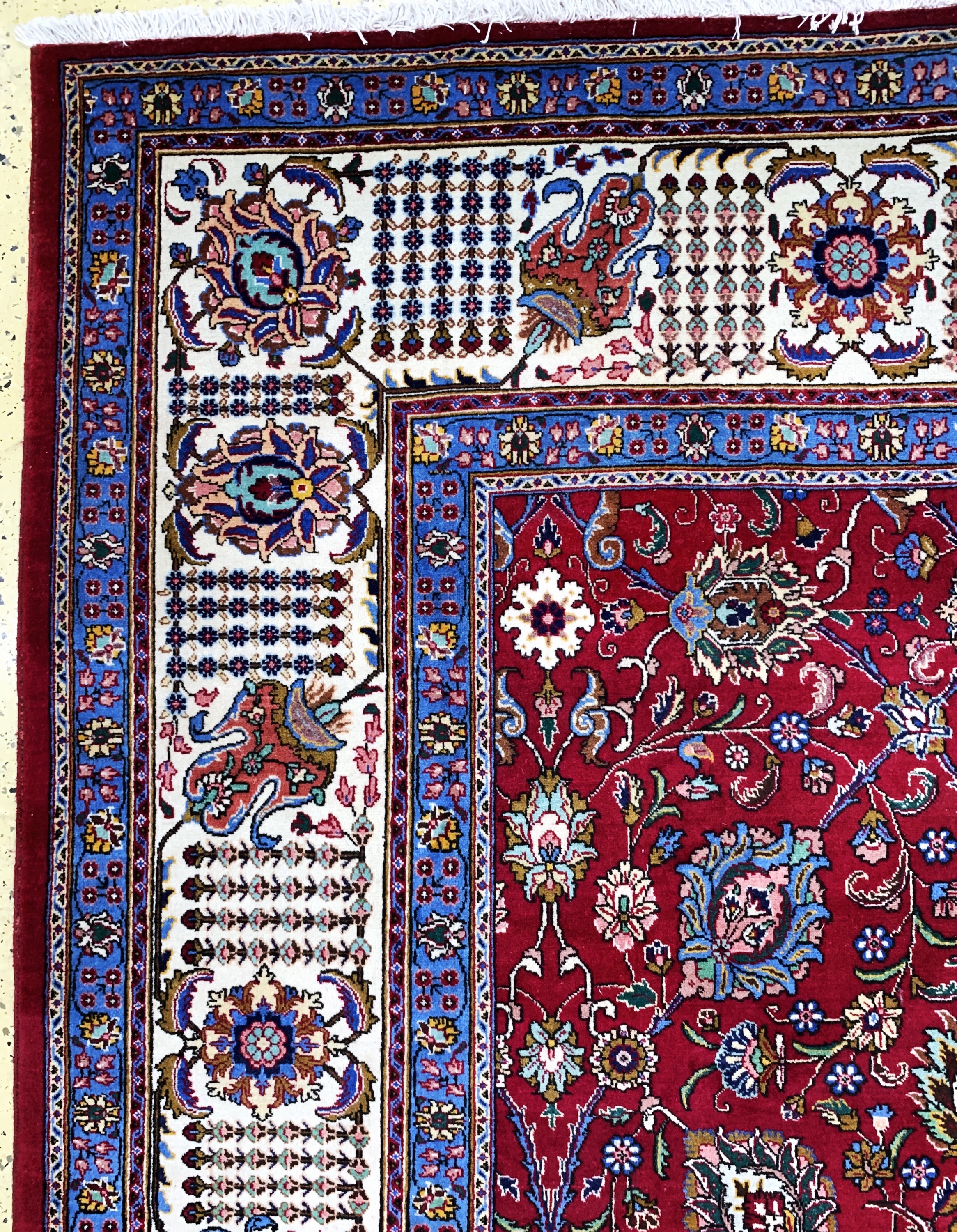Detail e: Täbriz alt, Persien, Mitte 20.Jhd, Wolle auf Baumwolle, ca. 490 x 340 cm, EHZ: 1-2