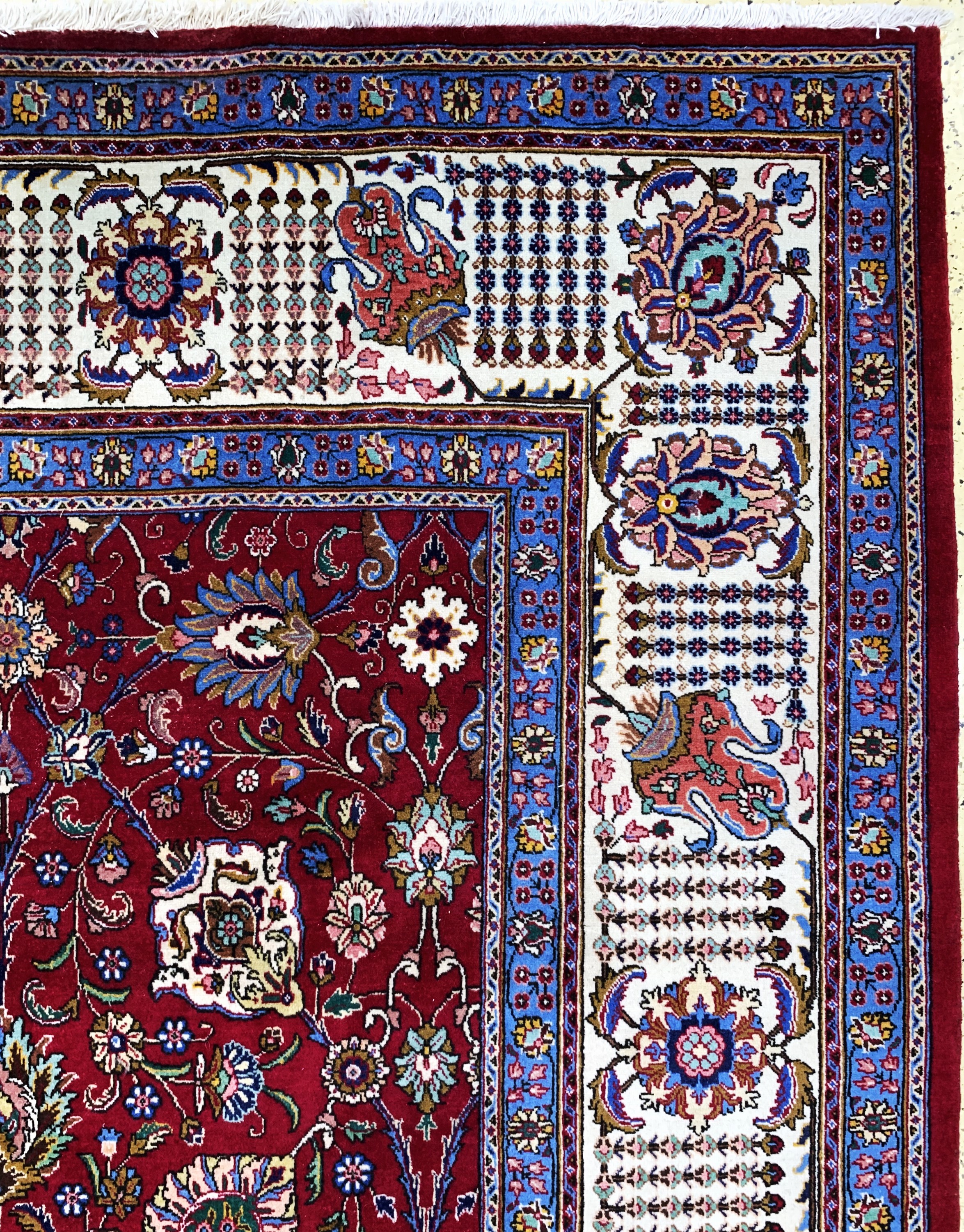 Detail g: Täbriz alt, Persien, Mitte 20.Jhd, Wolle auf Baumwolle, ca. 490 x 340 cm, EHZ: 1-2