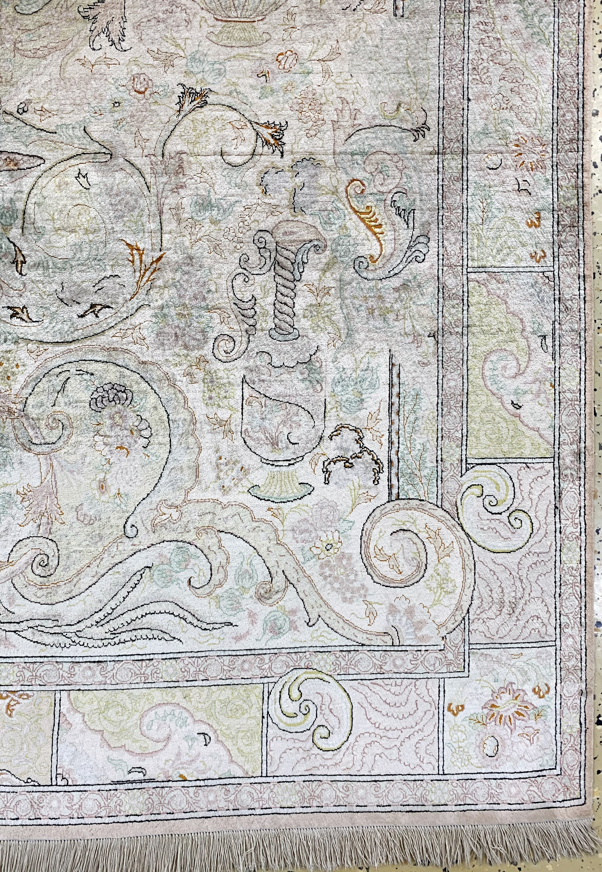 Detail a: Ghom Seide fein Persien, signiert(Akhondi),Ende 20.Jhd, reine Naturseide, ca. 200 x 135 cm, ca. 1,0 Mio. Kn/qm, EHZ: 1-2