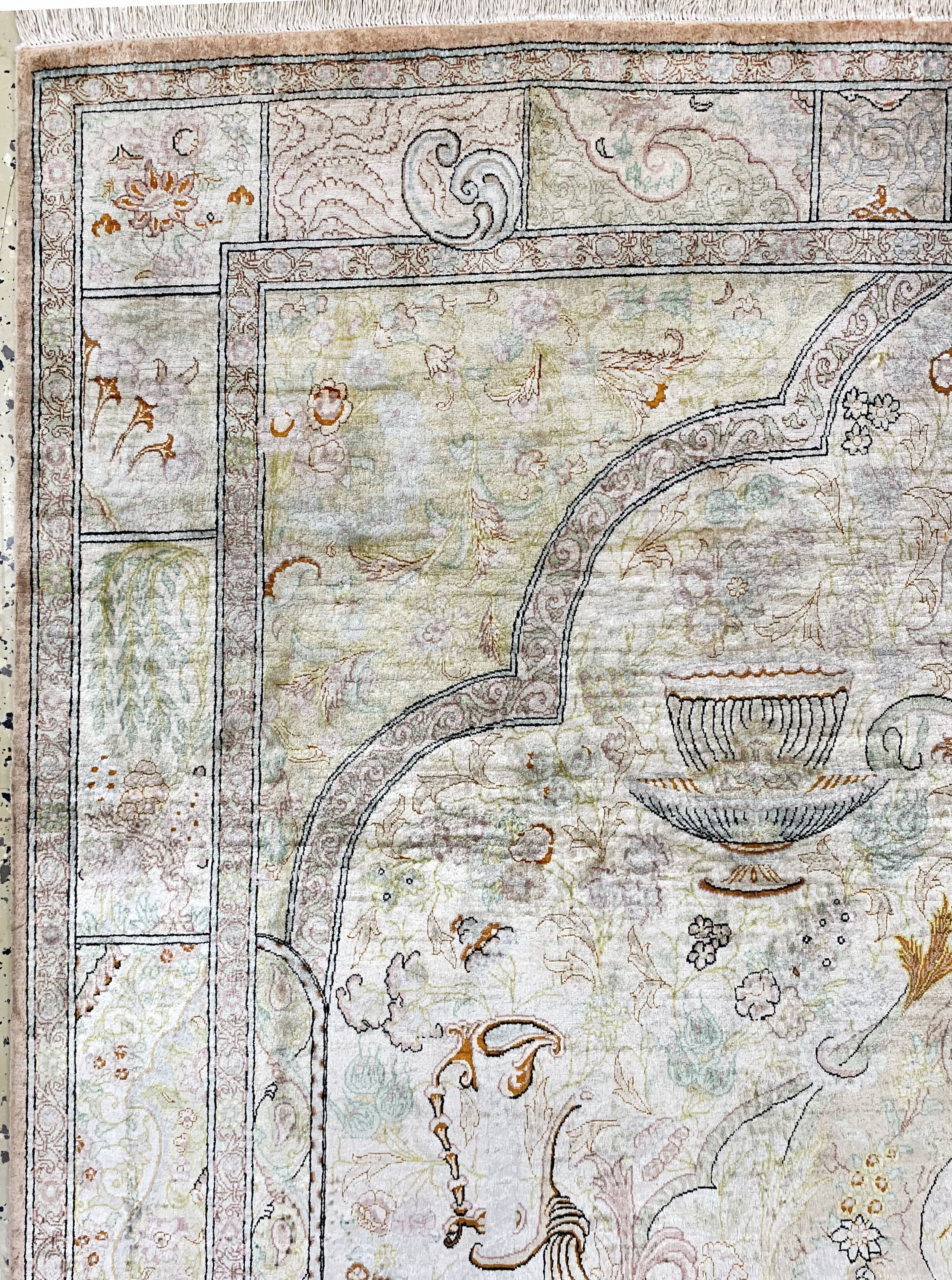 Detail d: Ghom Seide fein Persien, signiert(Akhondi),Ende 20.Jhd, reine Naturseide, ca. 200 x 135 cm, ca. 1,0 Mio. Kn/qm, EHZ: 1-2