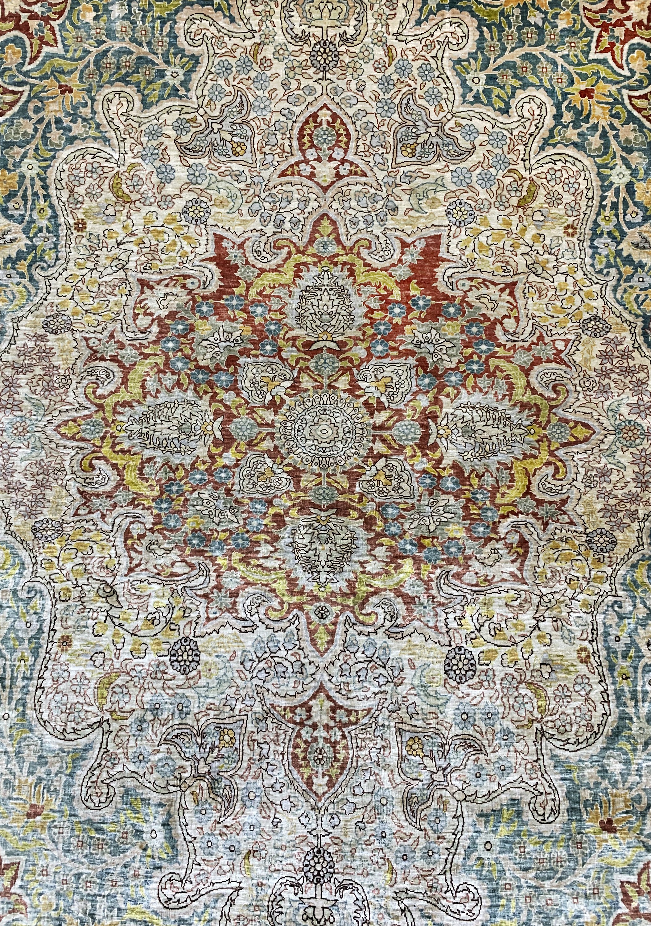 Detail c: Hereke Seide fein, Türkei, Mitte 20.Jhd , reine Naturseide, ca. 190 x 125 cm, ca. 1,0 Mio. Kn/qm, EHZ: 2